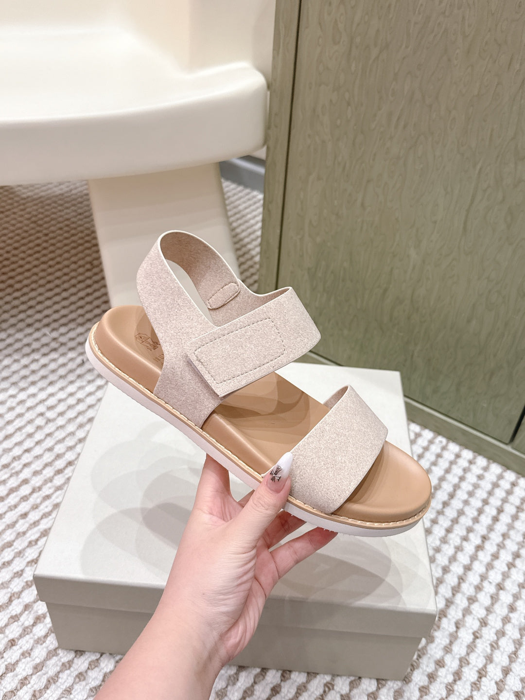 Brunello 26s Velcro Men's Sandals Light Beige Brown Suede Cowhide 612229