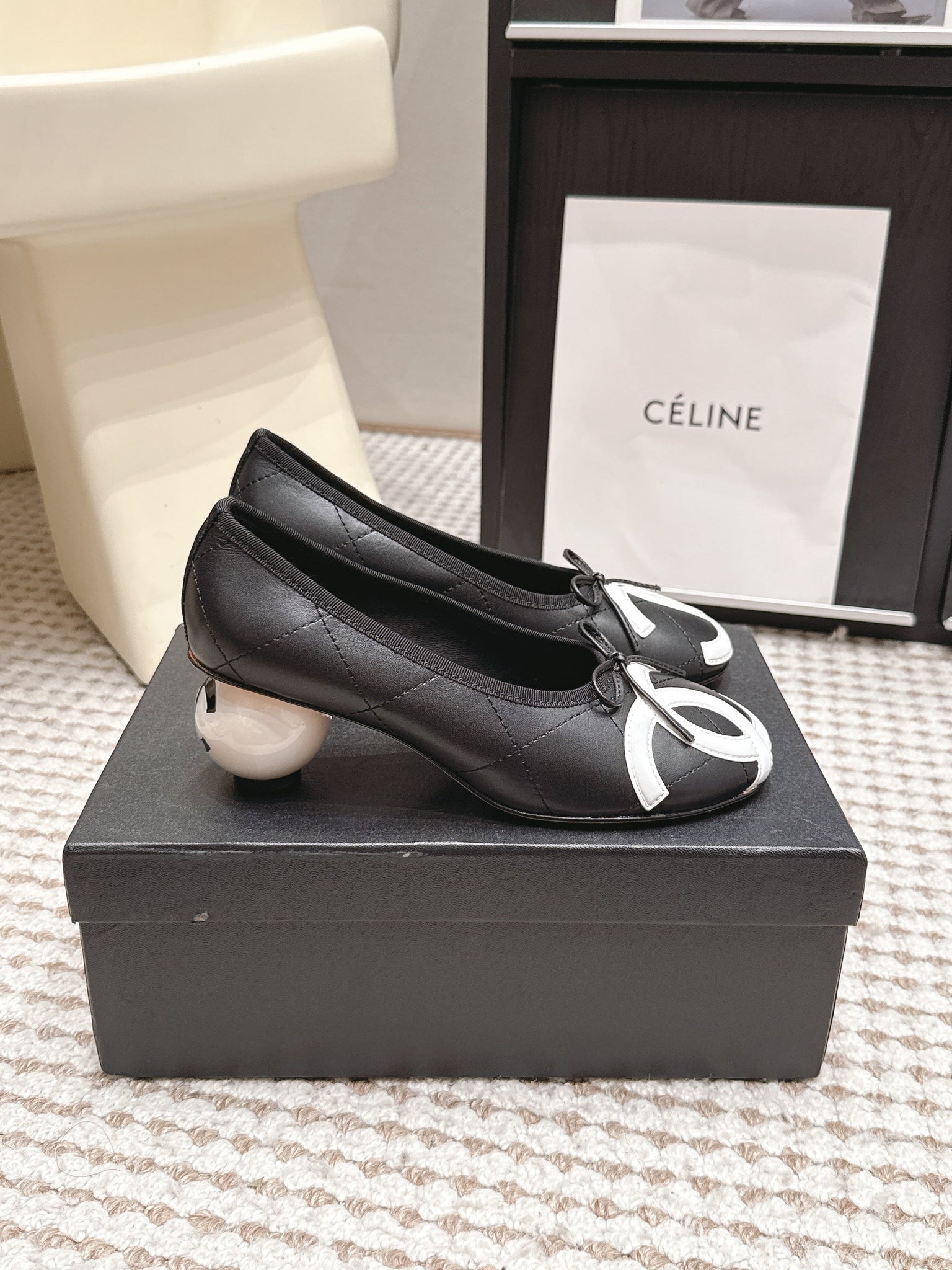 CC 26s Pearl High Heels 5.5cm Black Calfskin