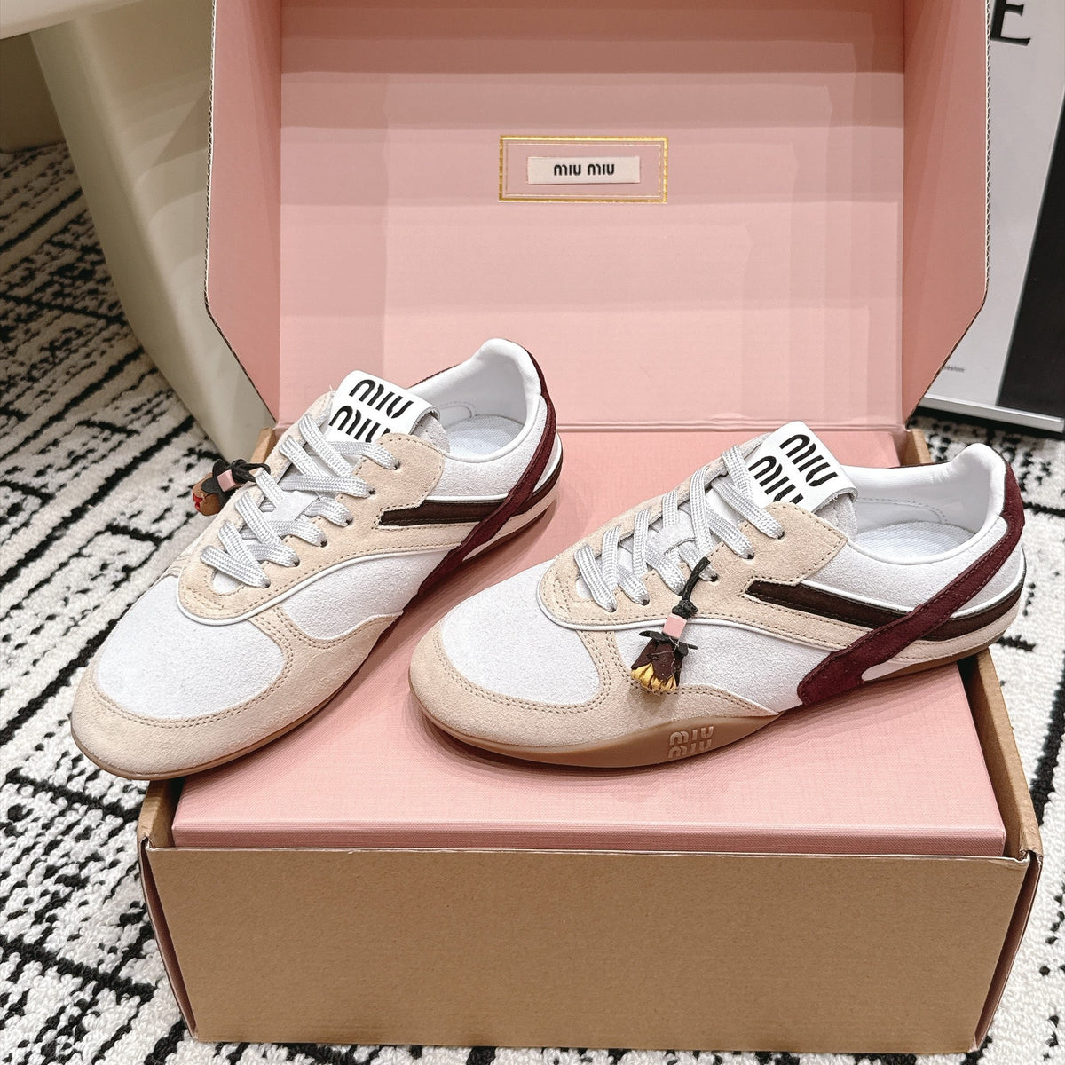 Miu Miu 26s Sneakers White Suede 138335