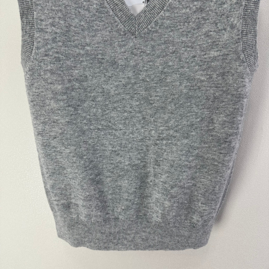 CC V-neck Vest Grey Wool 346001