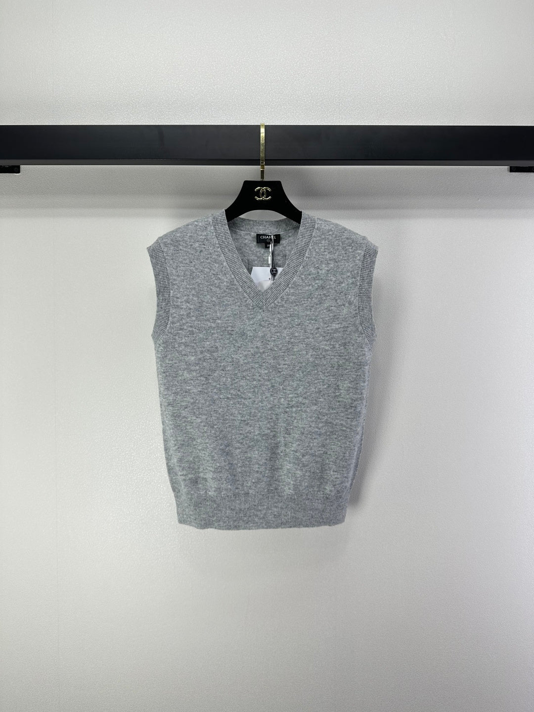 CC V-neck Vest Grey Wool 346001