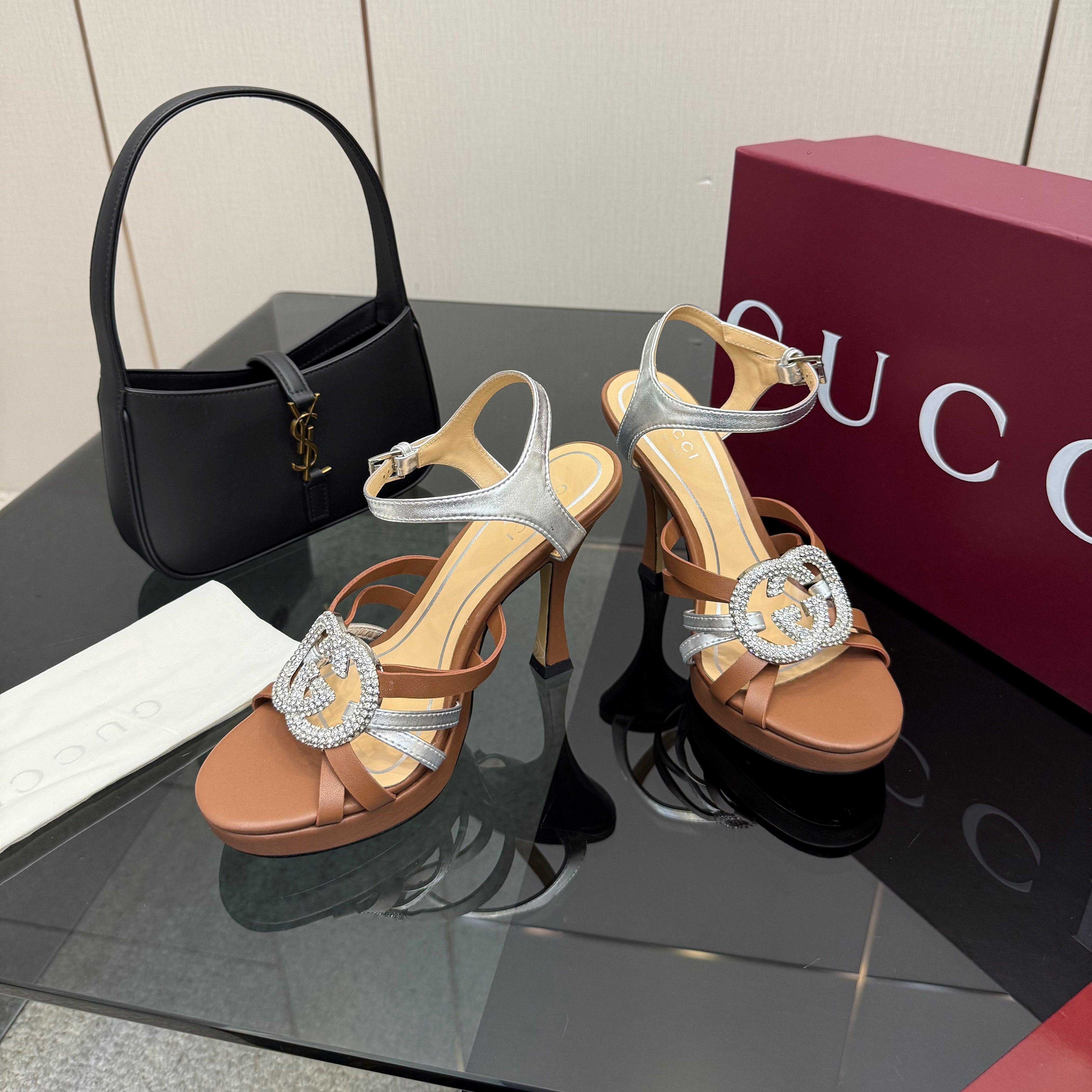 GG Pump 10.5cm With Crystal Interlocking G Brown Sliver Leather