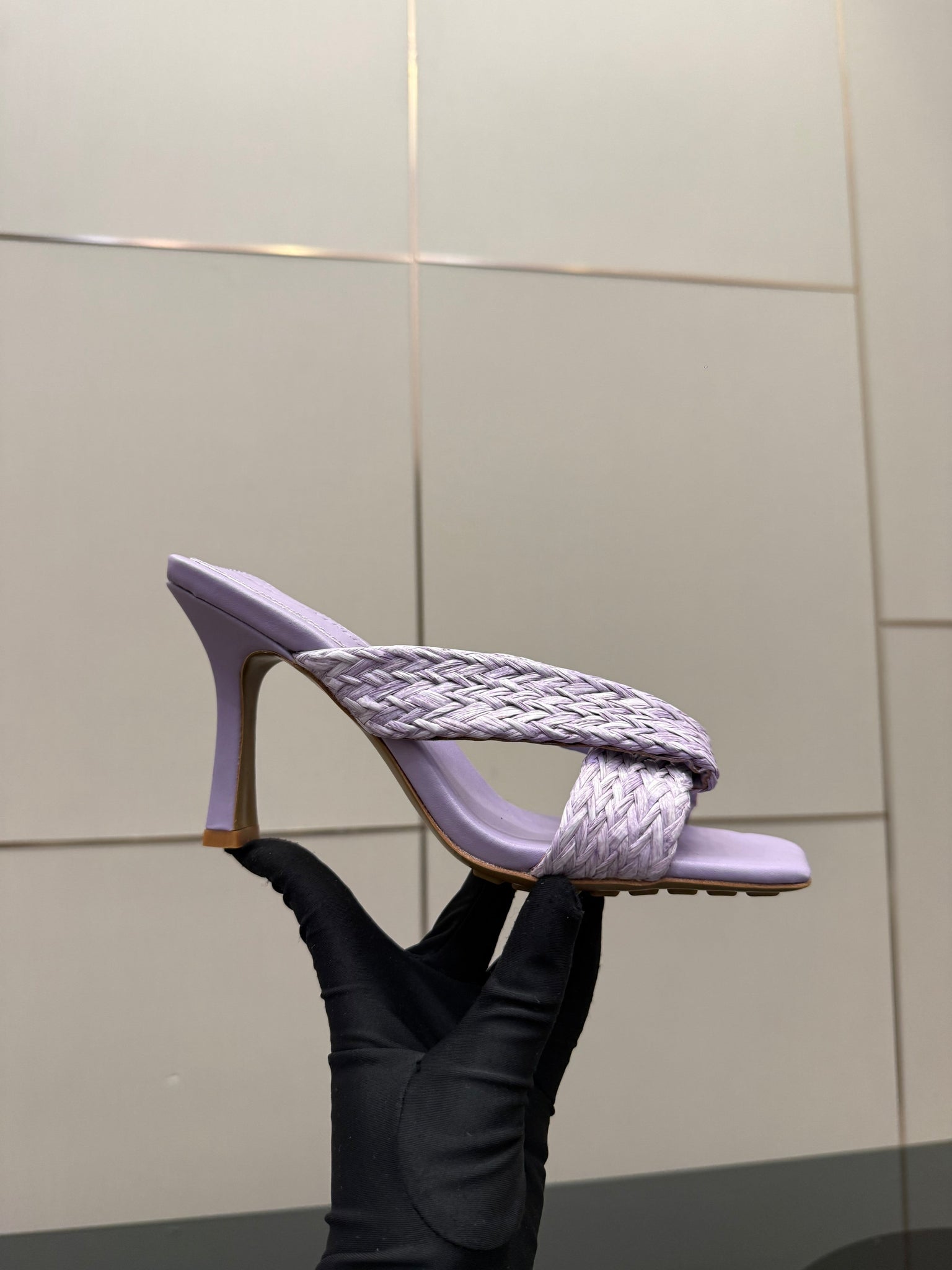 BV 26s Heeled Sandals 9.5cm Light Purple Calfskin Raffia
