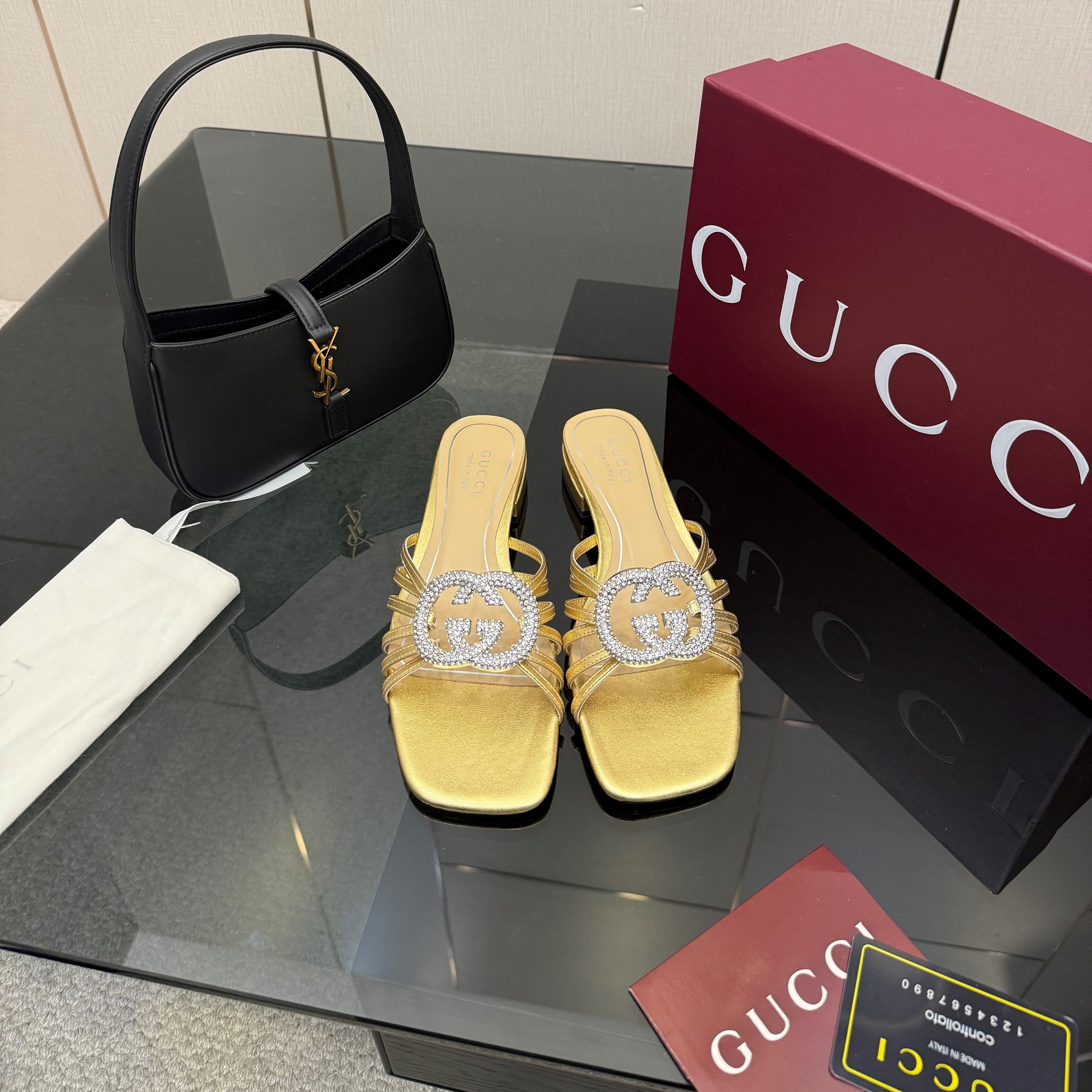 Women's Slide 25mm With Crystal Interlocking G Sliver Leather