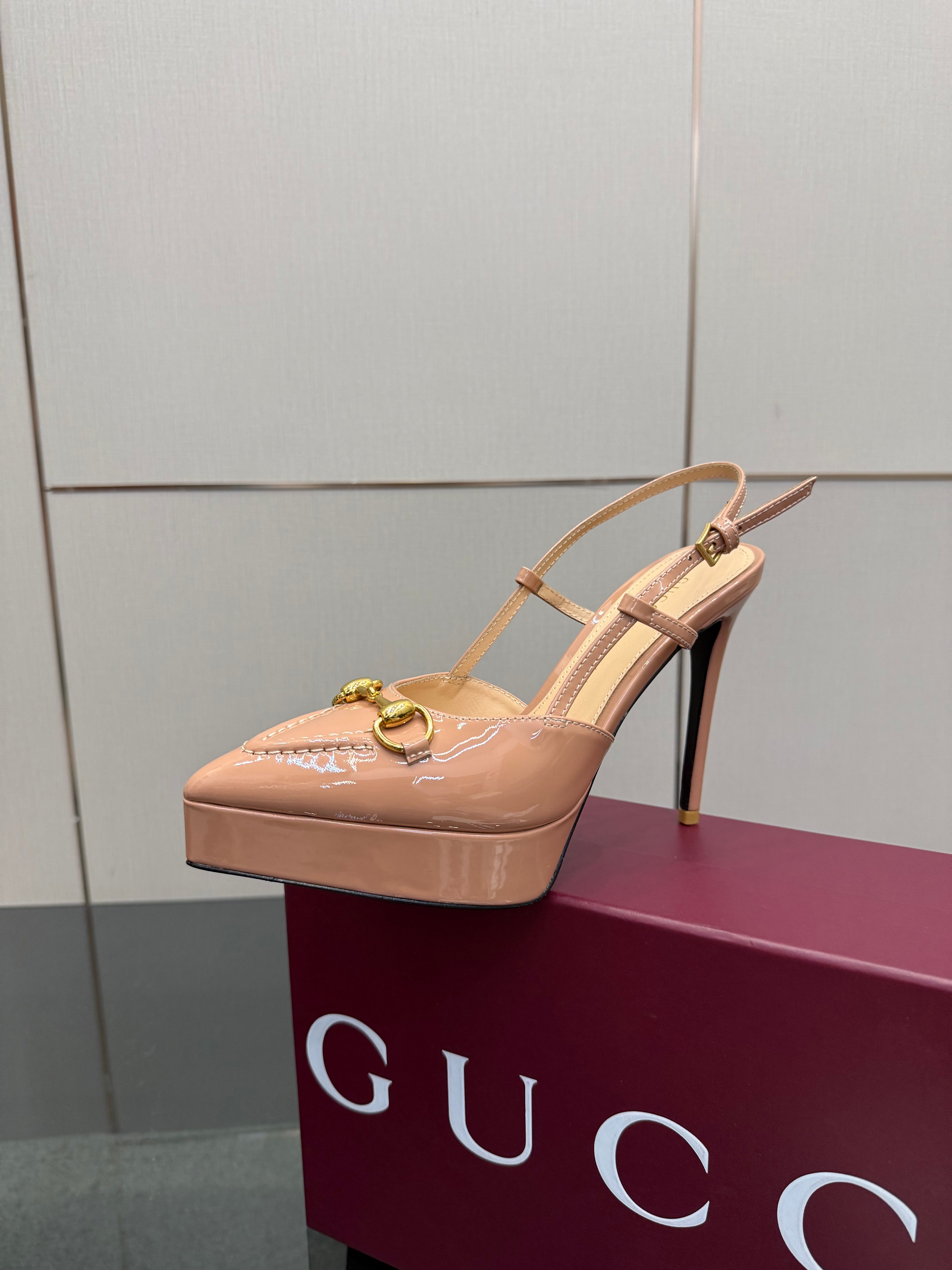 GG 25 Platform Sandals 11.8cm Muted Pink Patent Leather