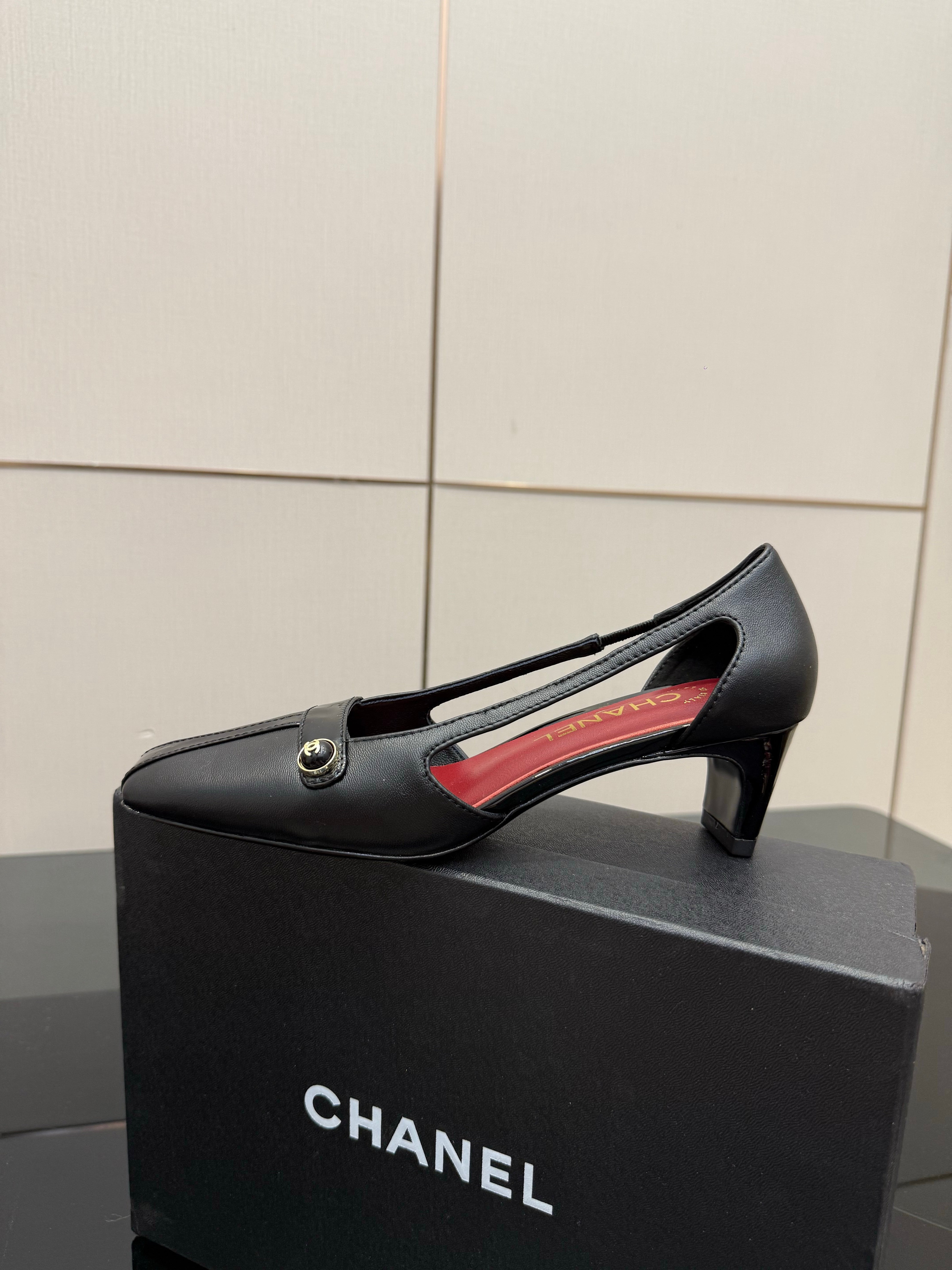 CC 26P Slingback 5cm Black Lambskin Patent Leather 791605