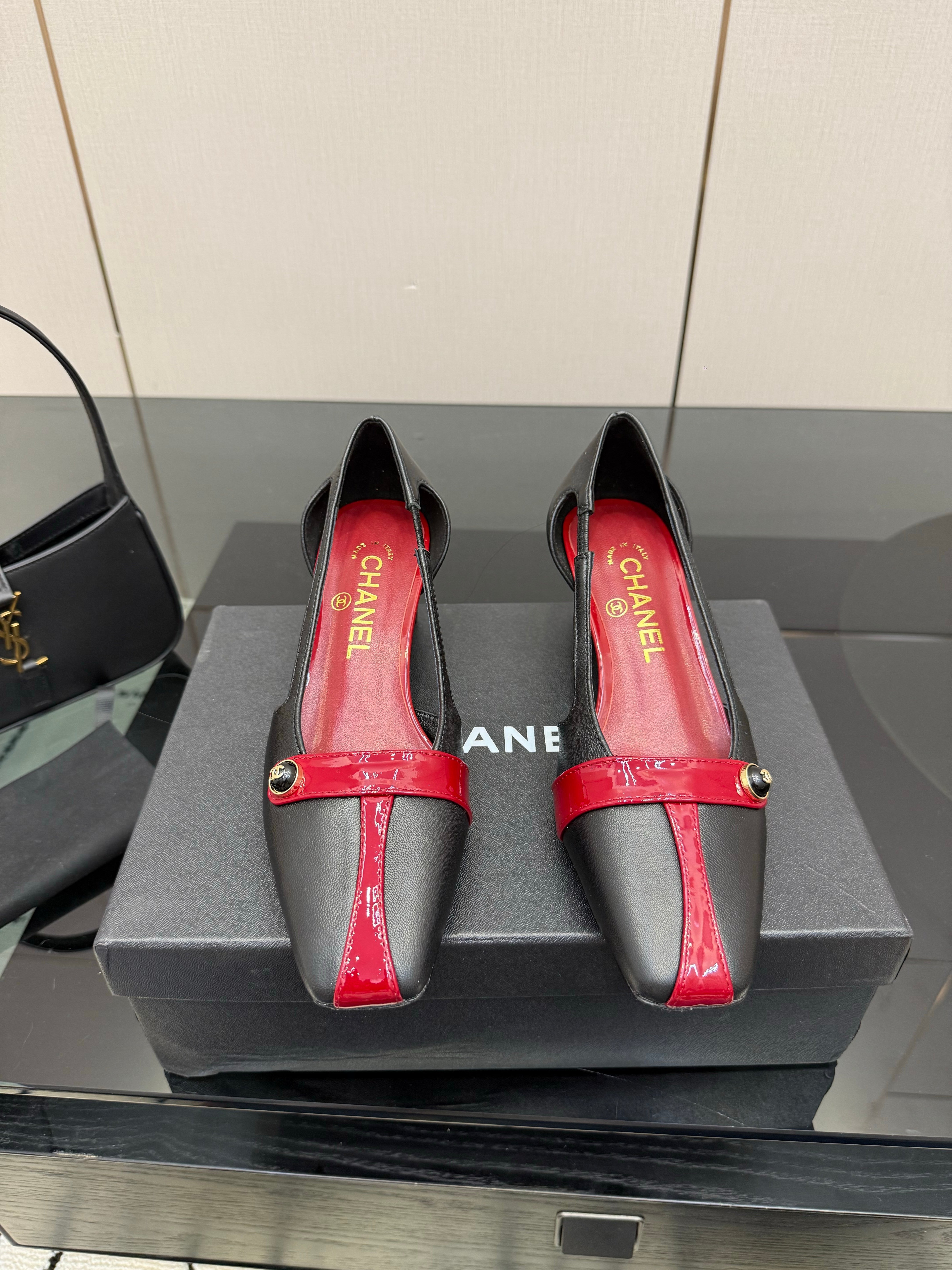 CC 26P Slingback 5cm Red Black Lambskin Patent Leather 791607