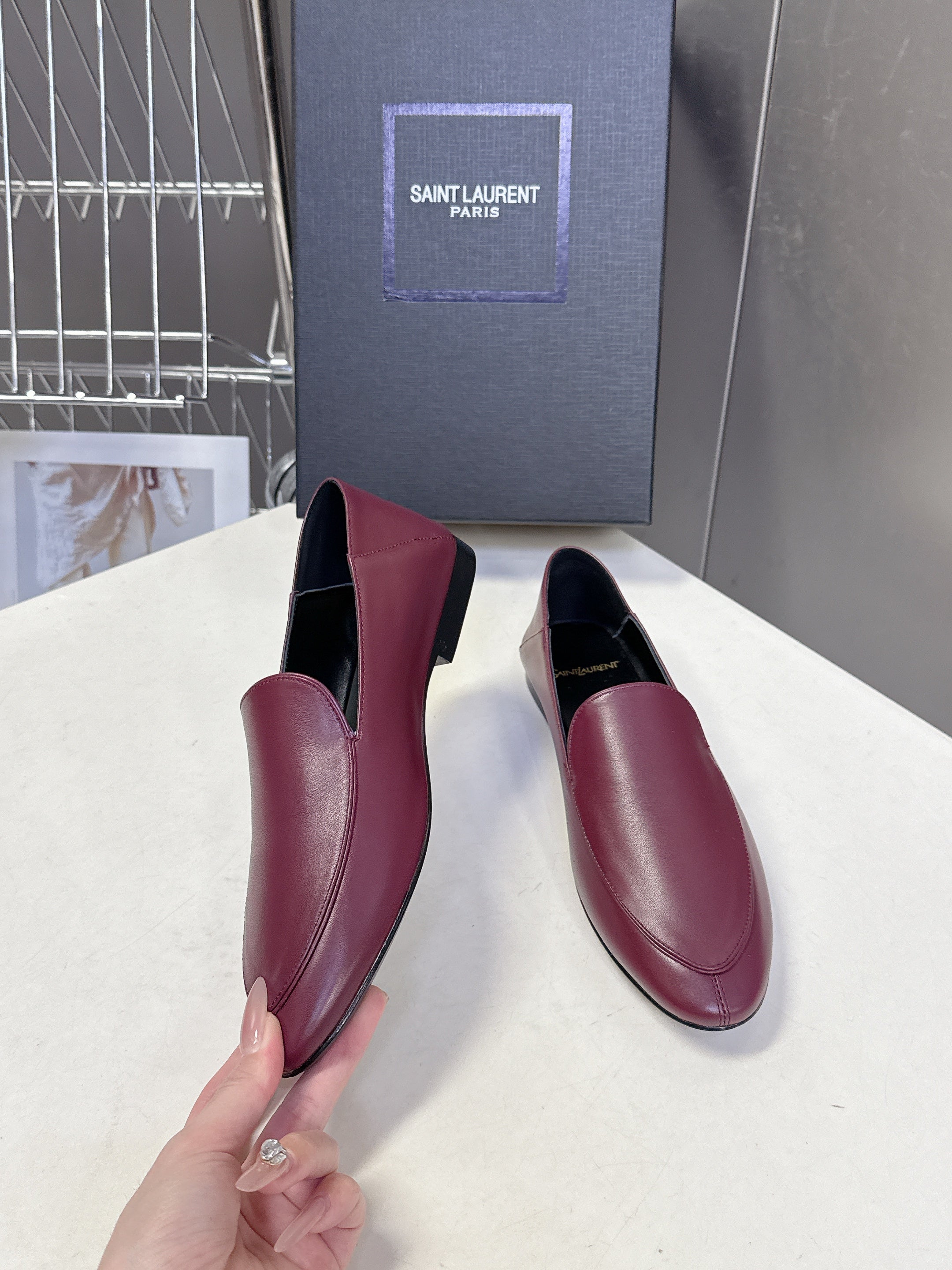 YSL 26s Loafer Burgundy Glossy Leather 635588