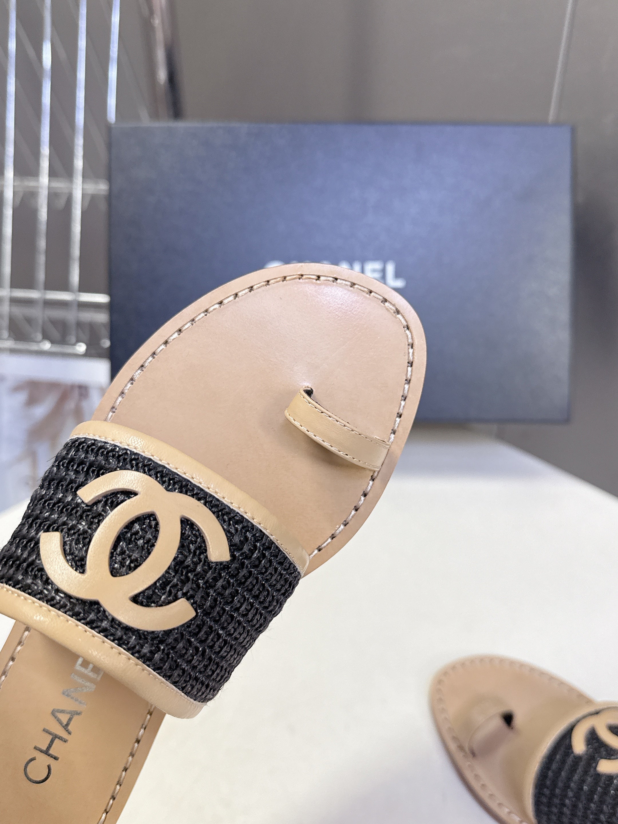 CC Spring Summer 2026 Mules Beige Black Raffia Lambskin 635522