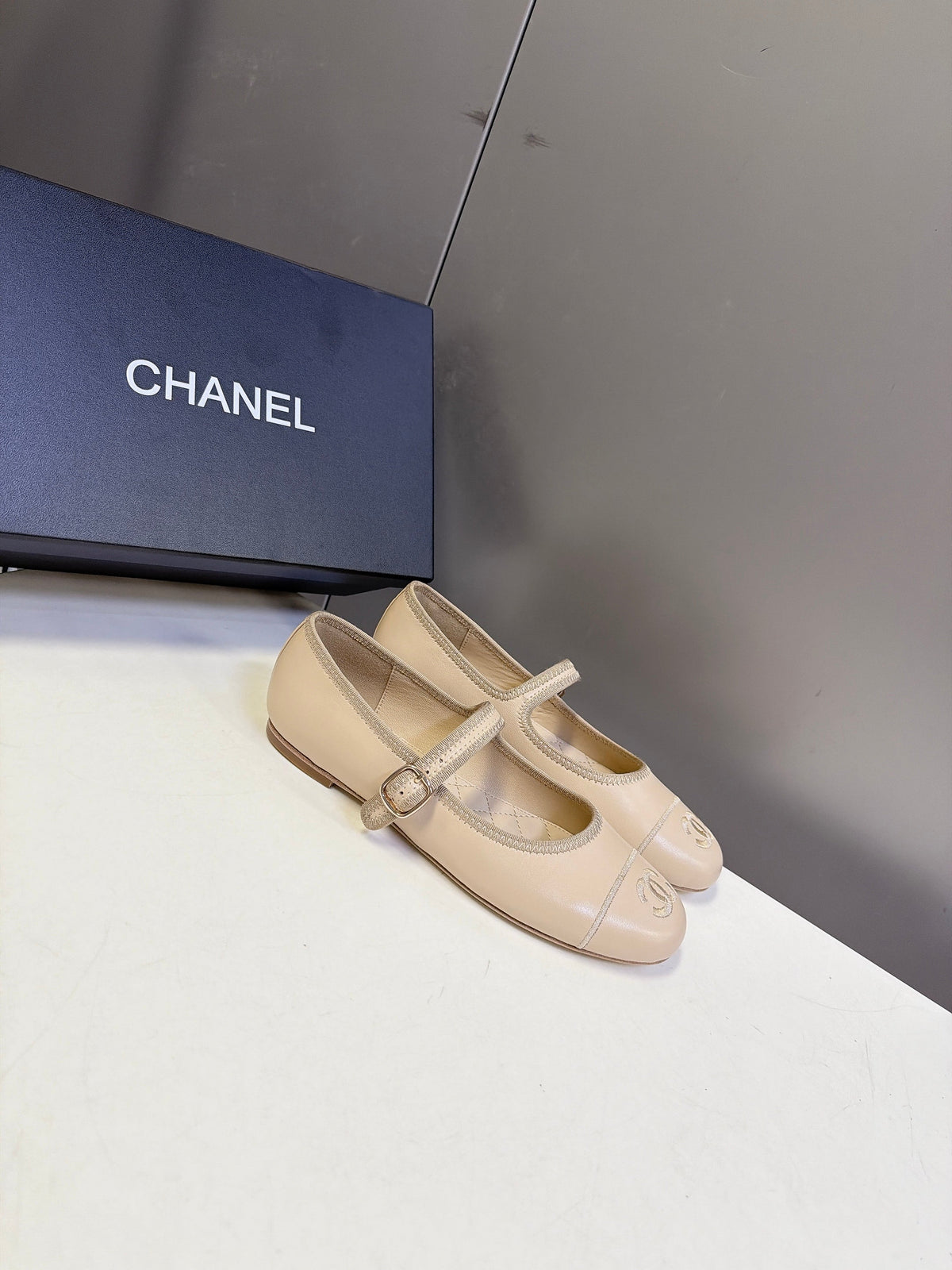 CC 26s Ballet Flats Beige Quilted Lamskin 947971