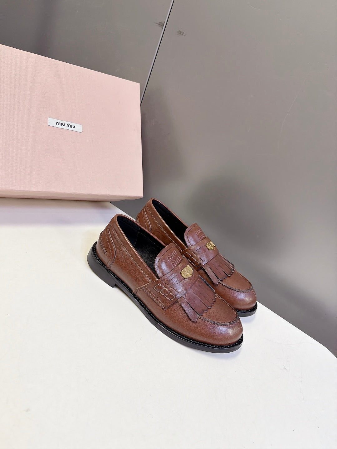 Miu 26s Fringe Loafers Chocolate Glossy Leather 994220