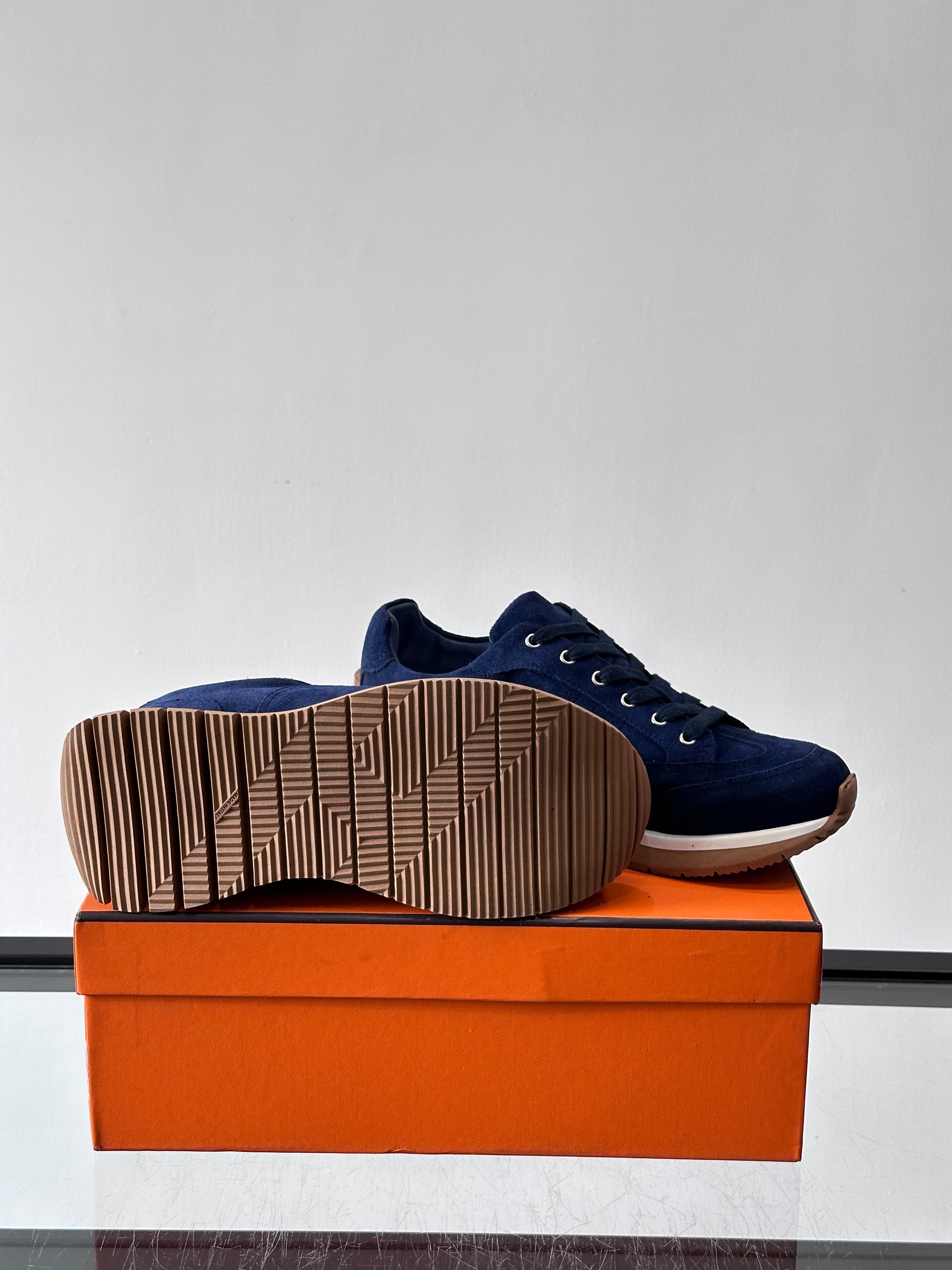 HM Libera Sneaker Dark Blue Suede Calfskin 890446