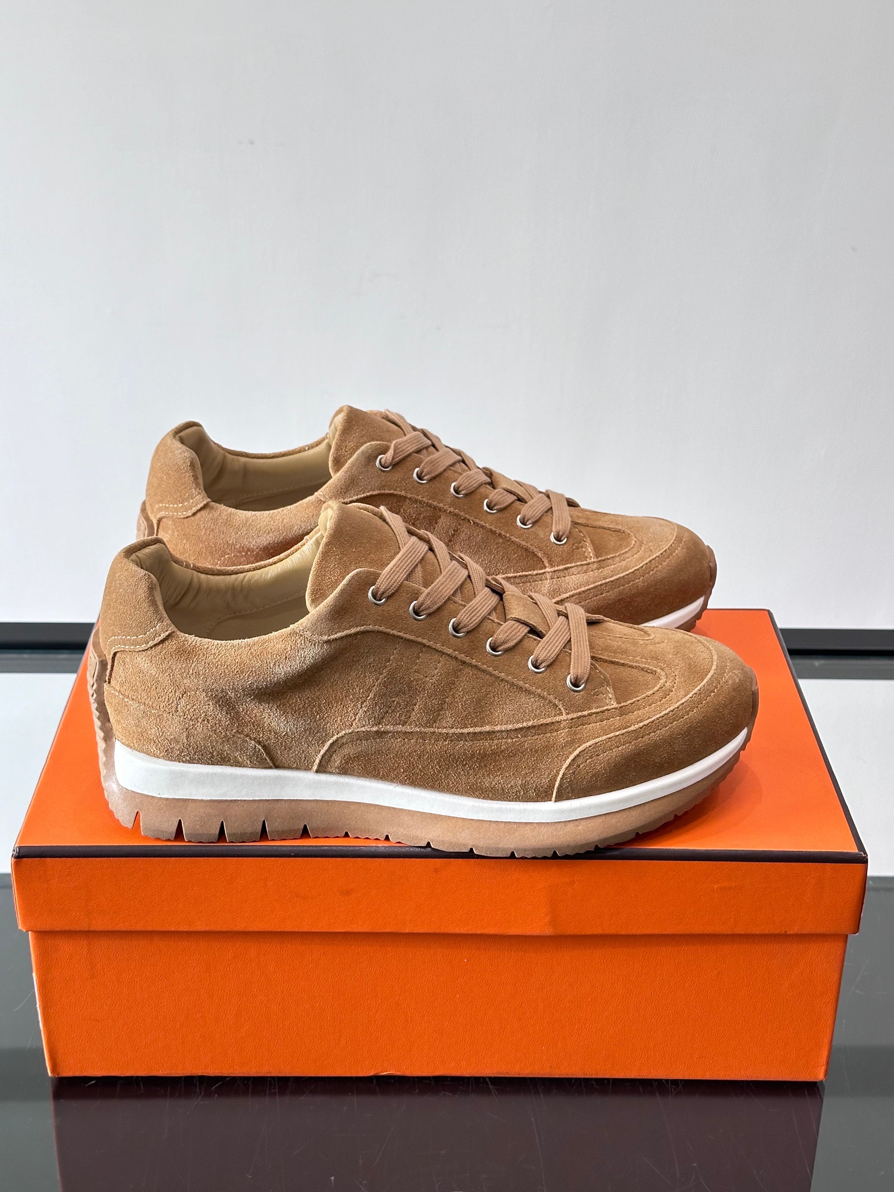 HM Libera Sneaker Beige Albtre Suede Calfskin 890448