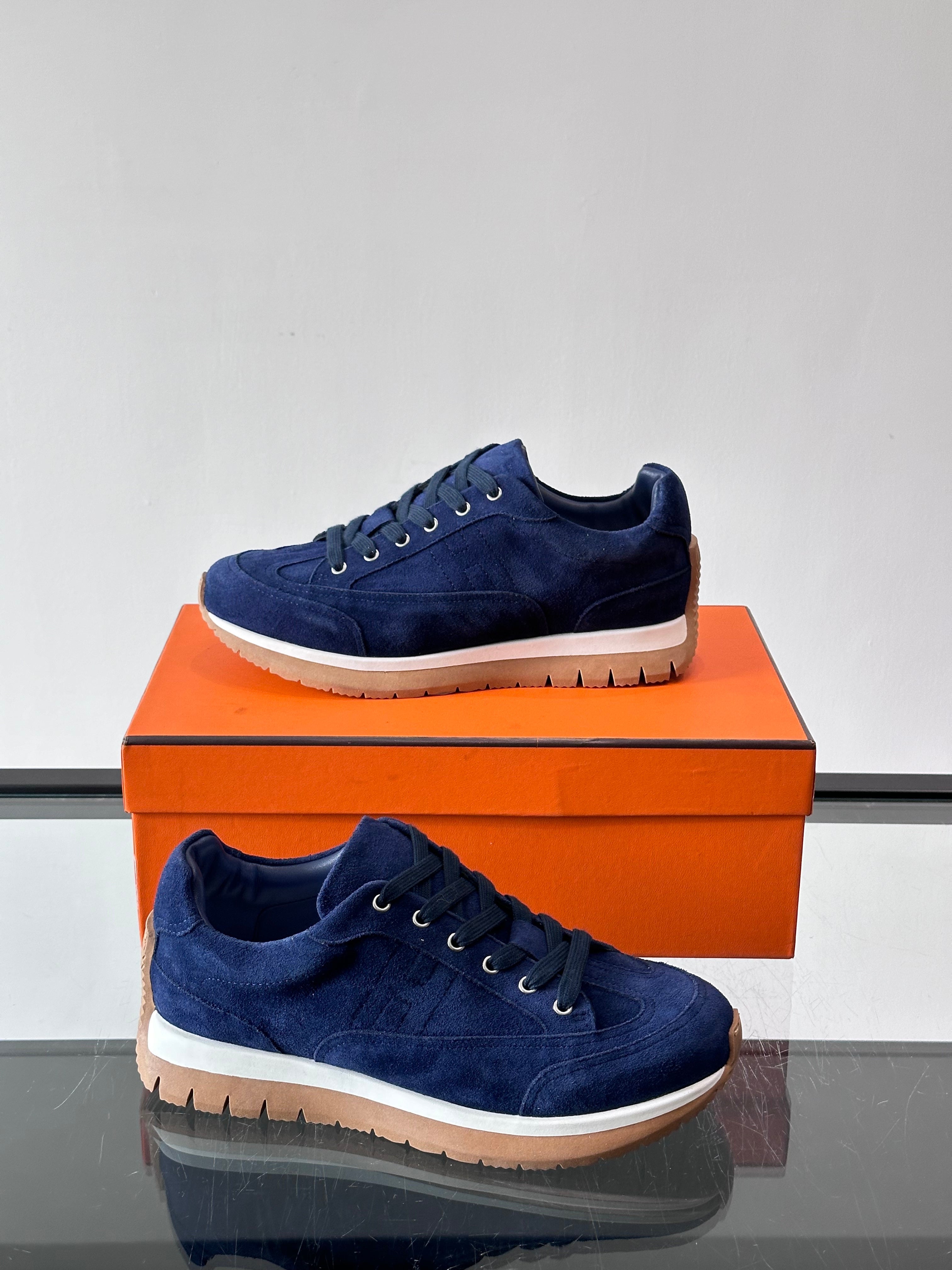 HM Libera Sneaker Dark Blue Suede Calfskin 890446