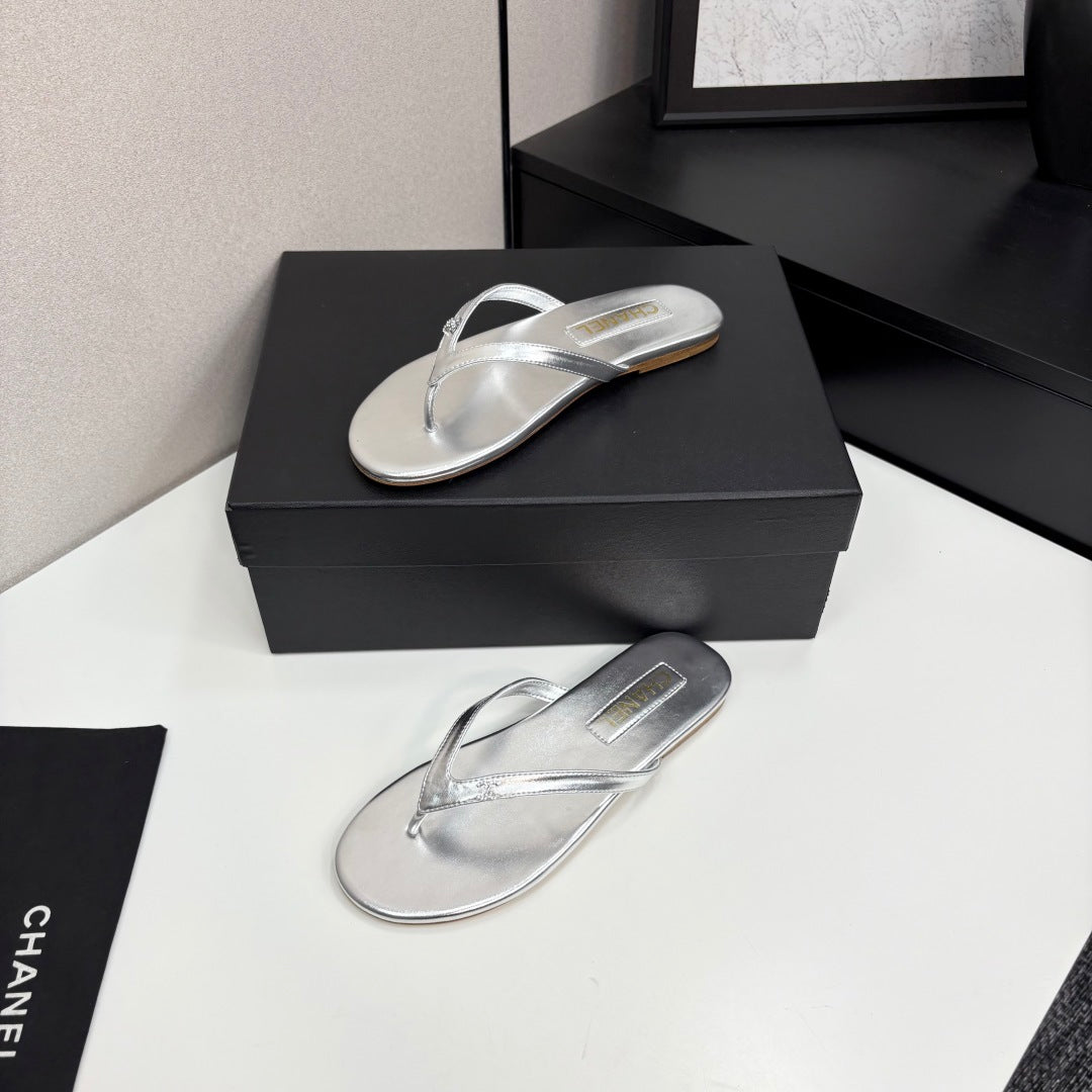 CC Crystal Logo Thong Sandal Silver Metallic Sheepskin 352486