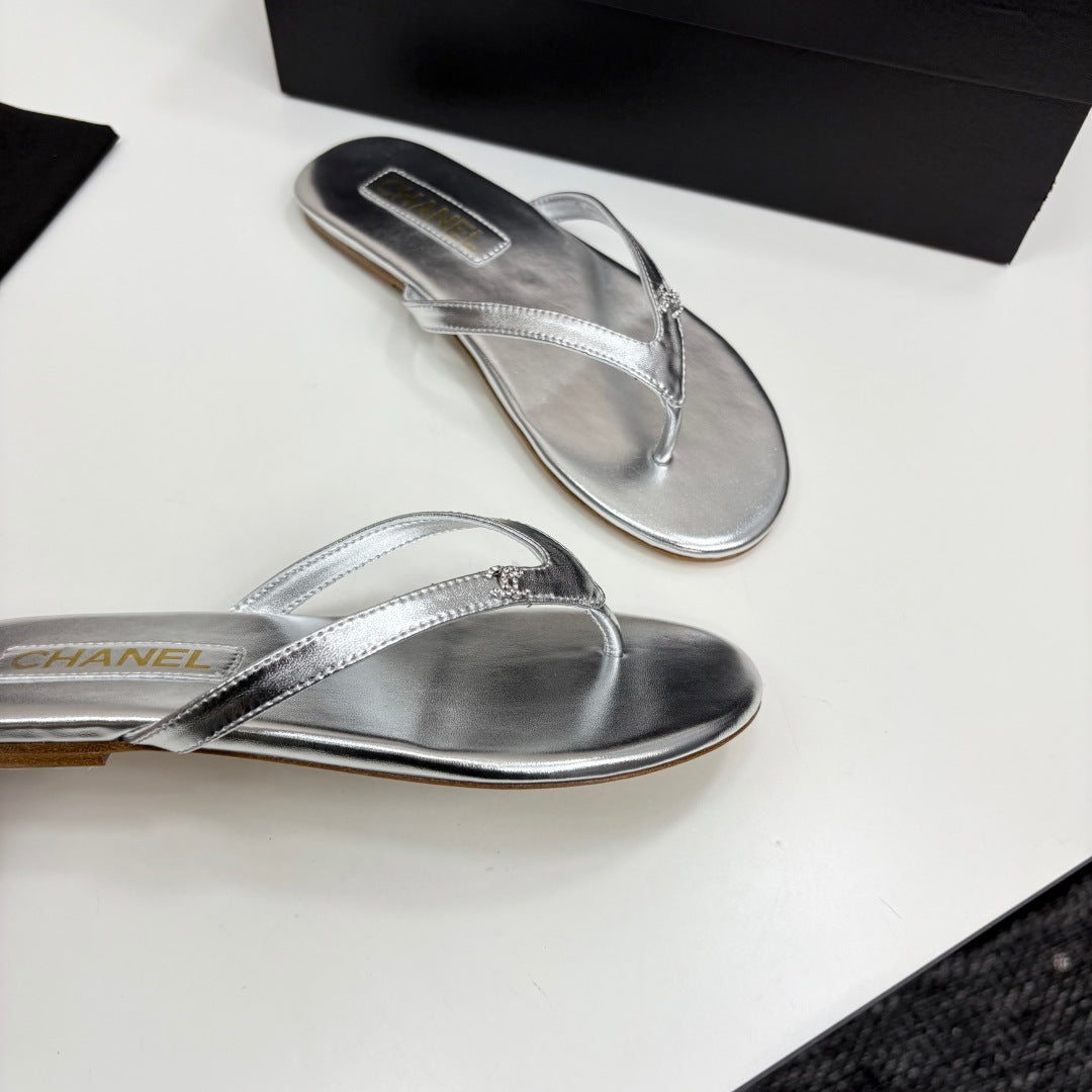 CC Crystal Logo Thong Sandal Silver Metallic Sheepskin 352486