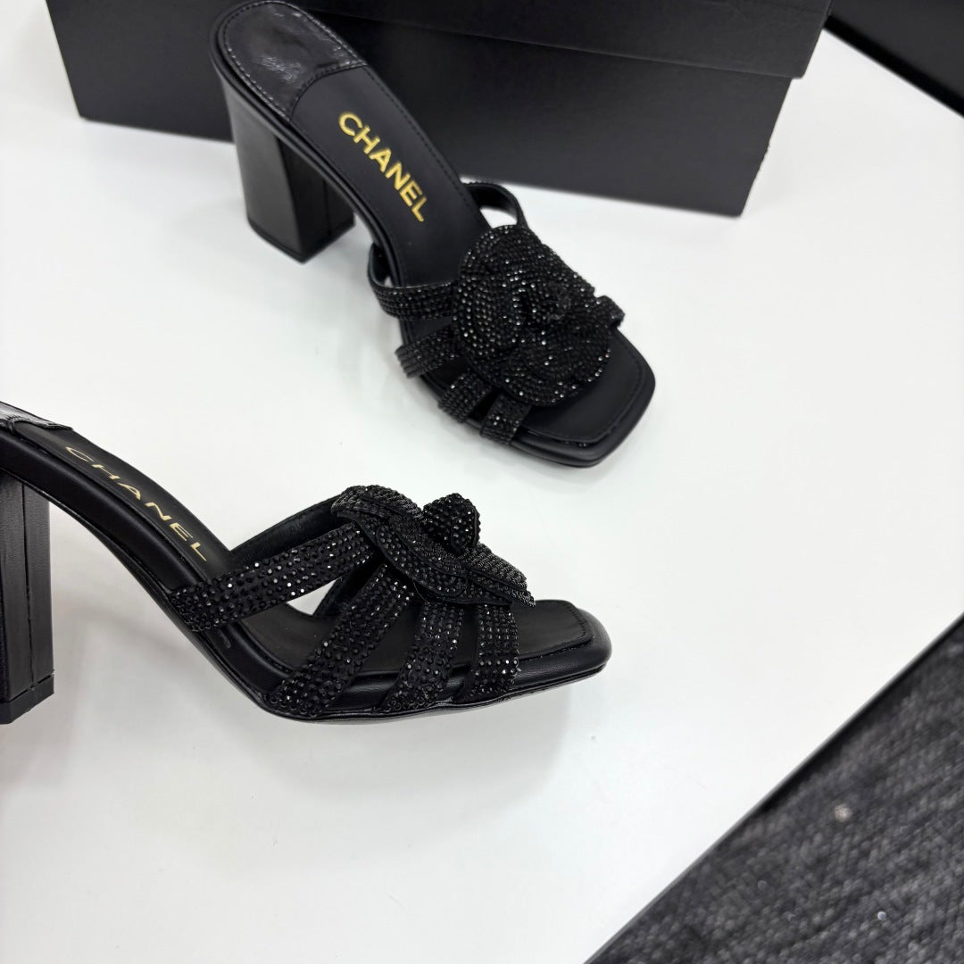 CC 25 Camellia Open Heel Mule Sandals 90mm Black Stone Grain And Sheepskin 368844