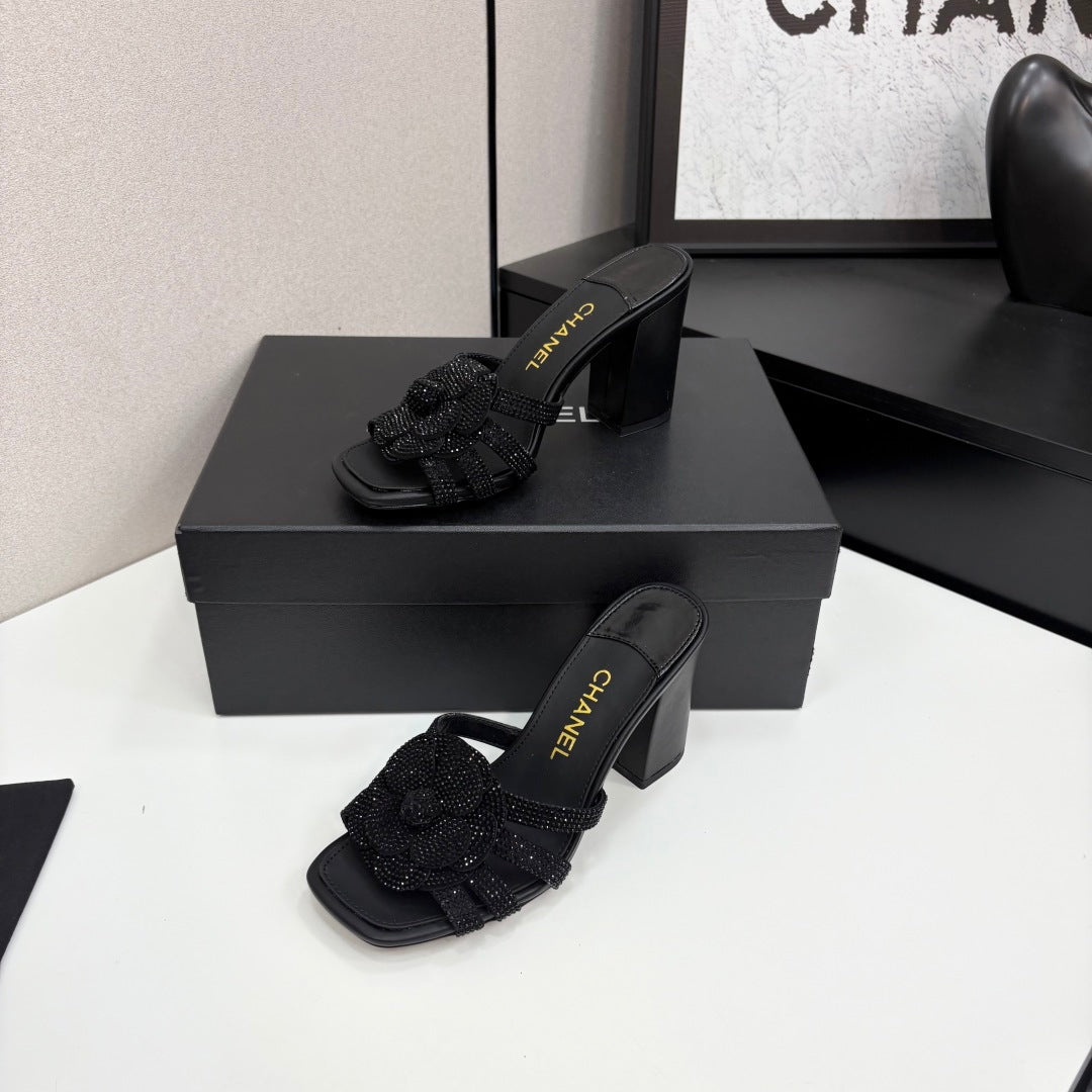 CC 25 Camellia Open Heel Mule Sandals 90mm Black Stone Grain And Sheepskin 368844