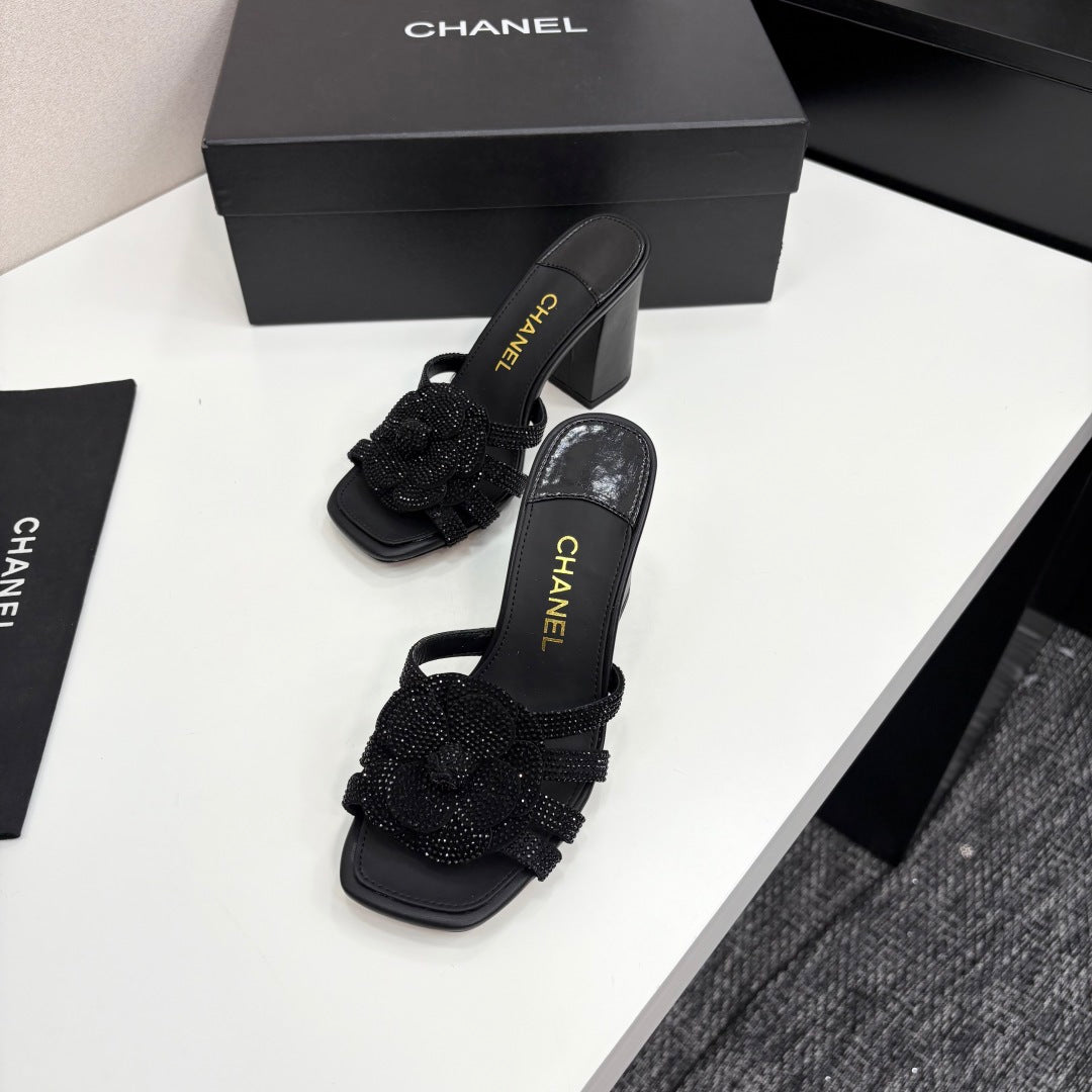 CC 25 Camellia Open Heel Mule Sandals 90mm Black Stone Grain And Sheepskin 368844