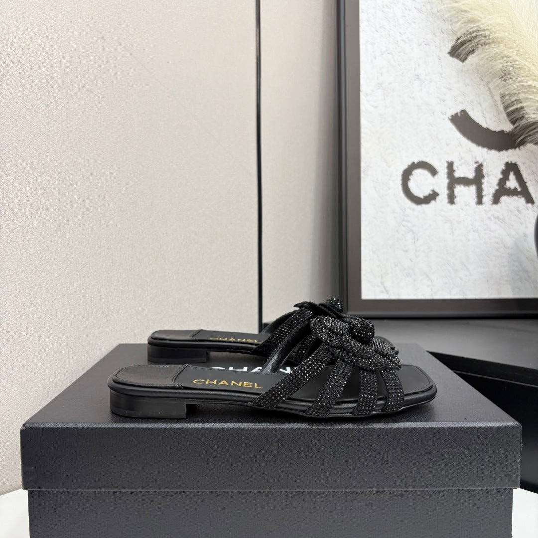 CC 25 Camellia Open Flat Mule Black Stone Grain And Sheepskin 368851