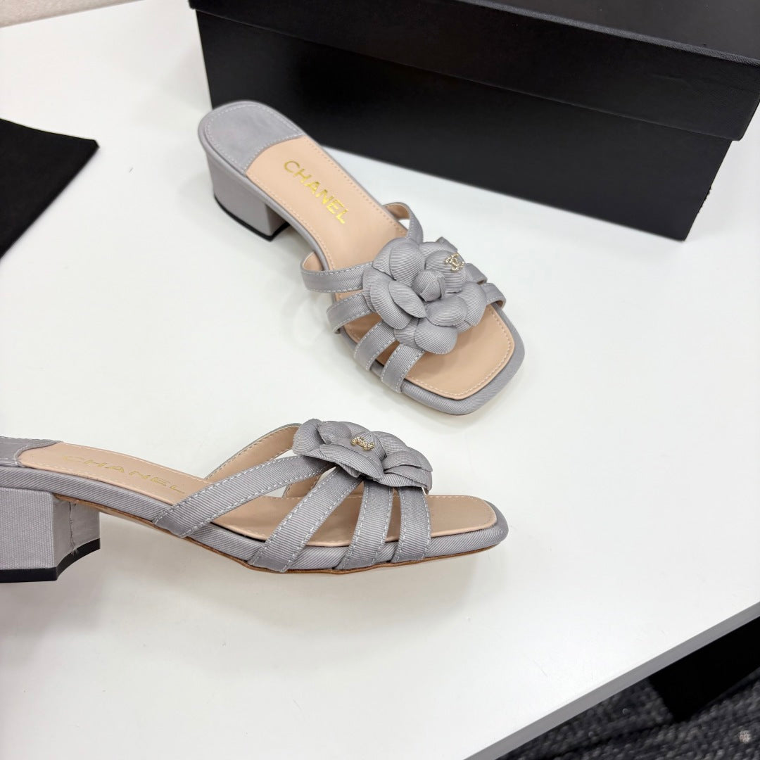 CC 25 Camellia Open Heel Mule Sandals 50mm Grey Beige Sheepskin And Fabric 368854
