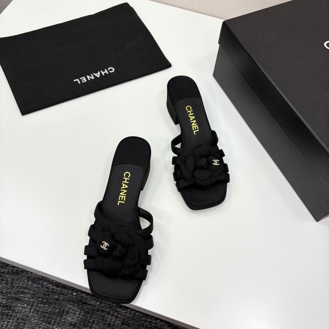 CC 25 Camellia Open Heel Mule Sandals 50mm Black Sheepskin And Fabric 368858