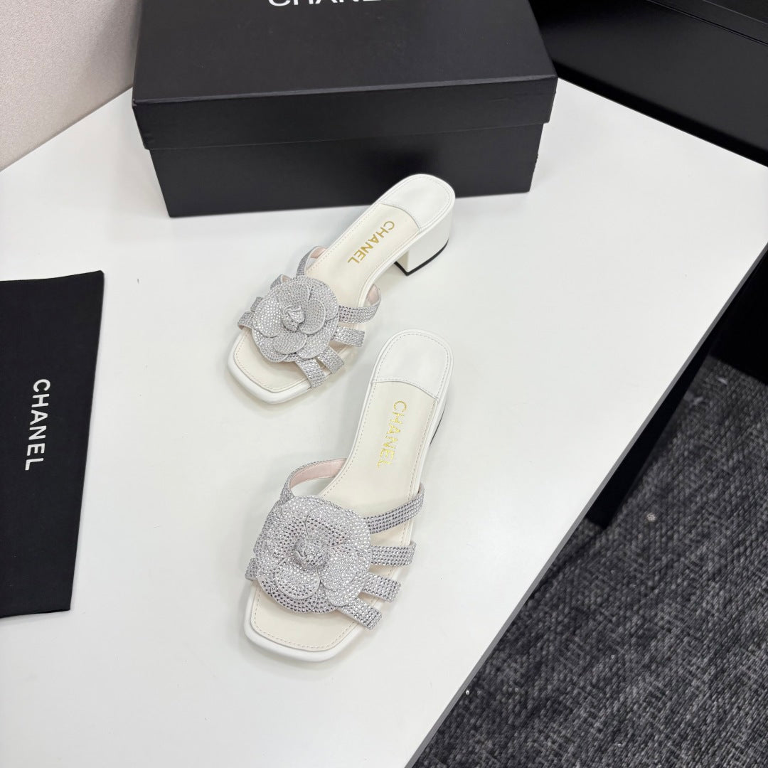 CC 25 Camellia Open Heel Mule Sandals 50mm Silver Stone Grain And Sheepskin 368859