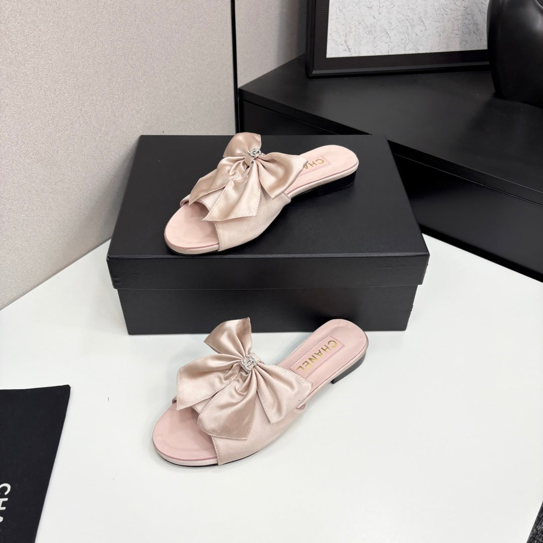 CC 25 Big Bow Mule Pink Satin And Sheepskin 368864