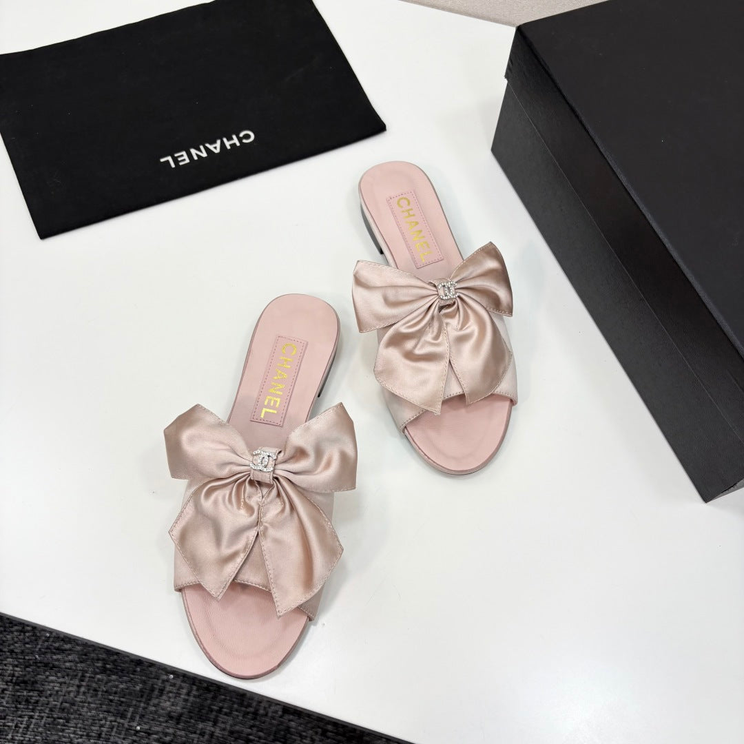 CC 25 Big Bow Mule Pink Satin And Sheepskin 368864