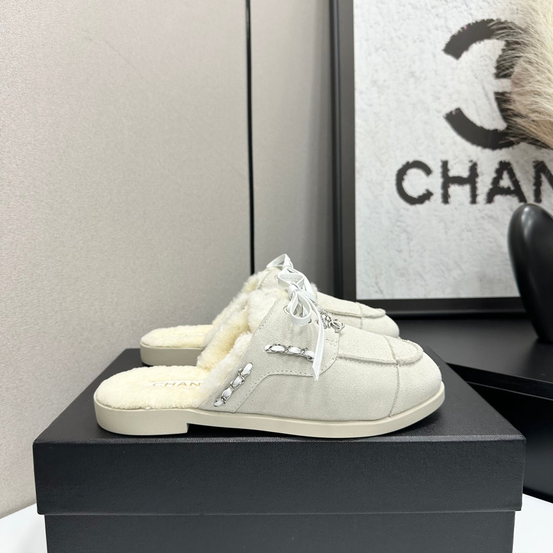 CC 26s Mules Flat Light Gray Suede Leather 109162