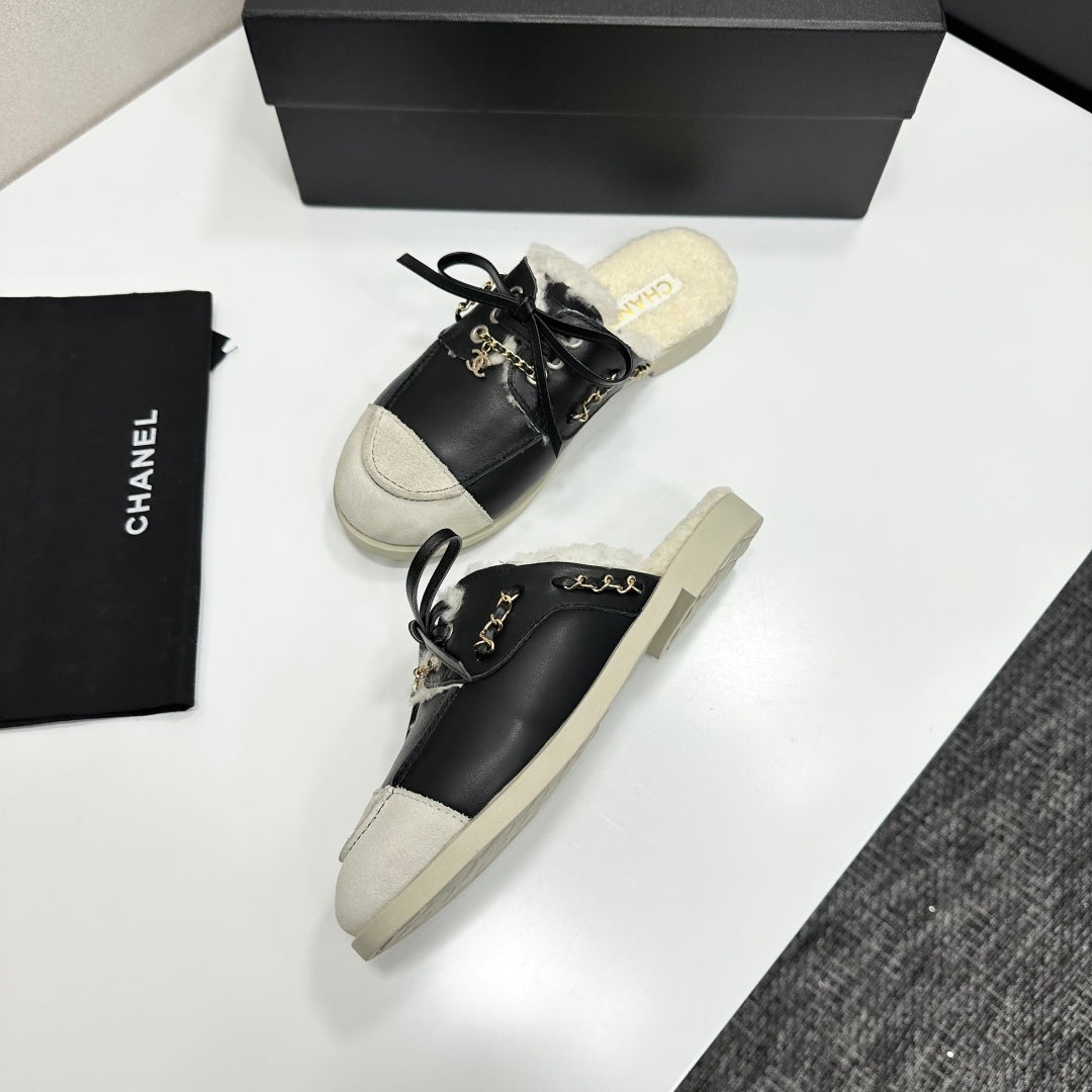CC 26s Mules Flat Black Leather Suede Fur 109163
