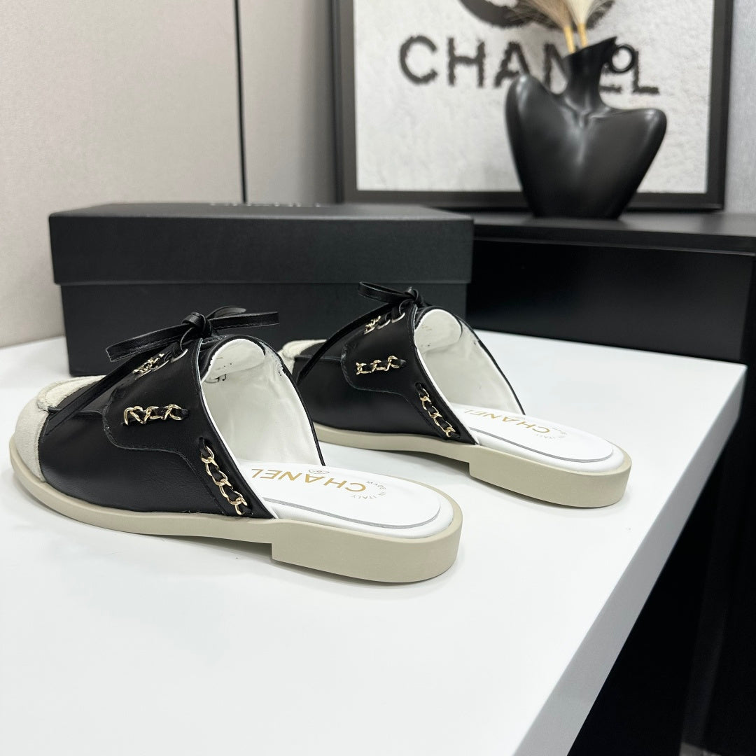 CC 26s Mules Flat Black Leather Suede 109164