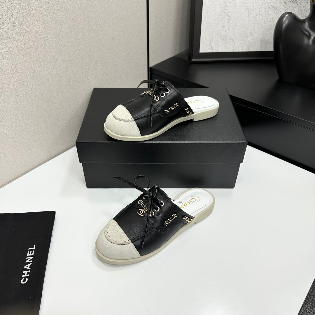 CC 26s Mules Flat Black Leather Suede 109164