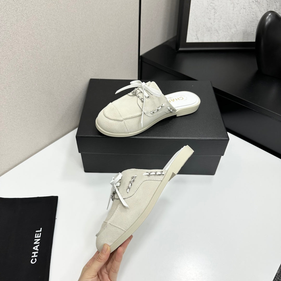 CC 26s Mules Flat Light Gray Suede Leather 109167