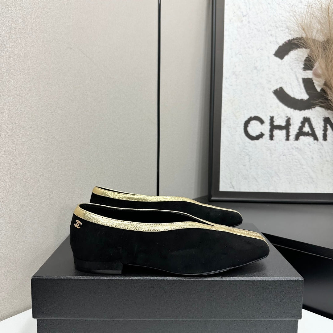 CC 26s Ballet Flats Black Suede 743135