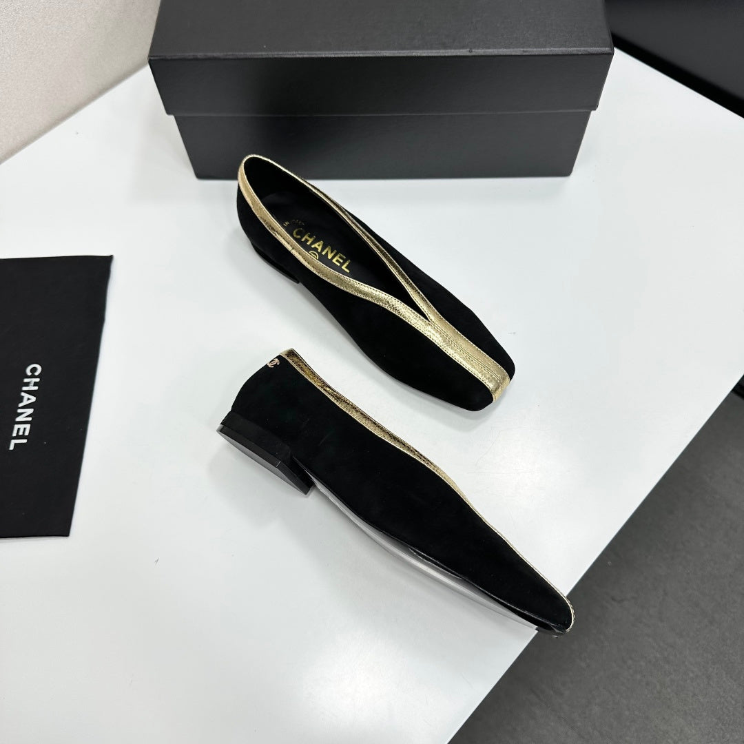 CC 26s Ballet Flats Black Suede 743135