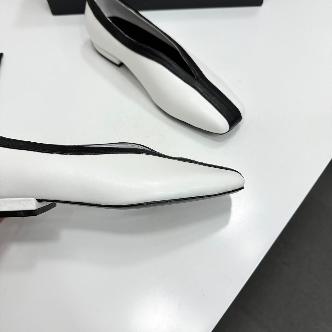 CC 26s Ballet Flats White Sheepskin 743138