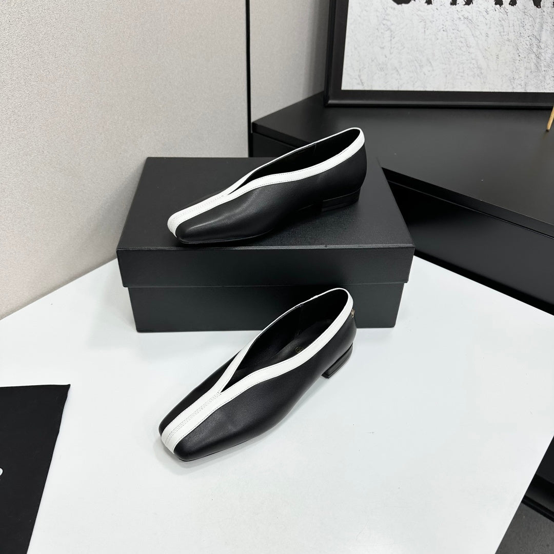 CC 26s Ballet Flats Black Sheepskin 743137