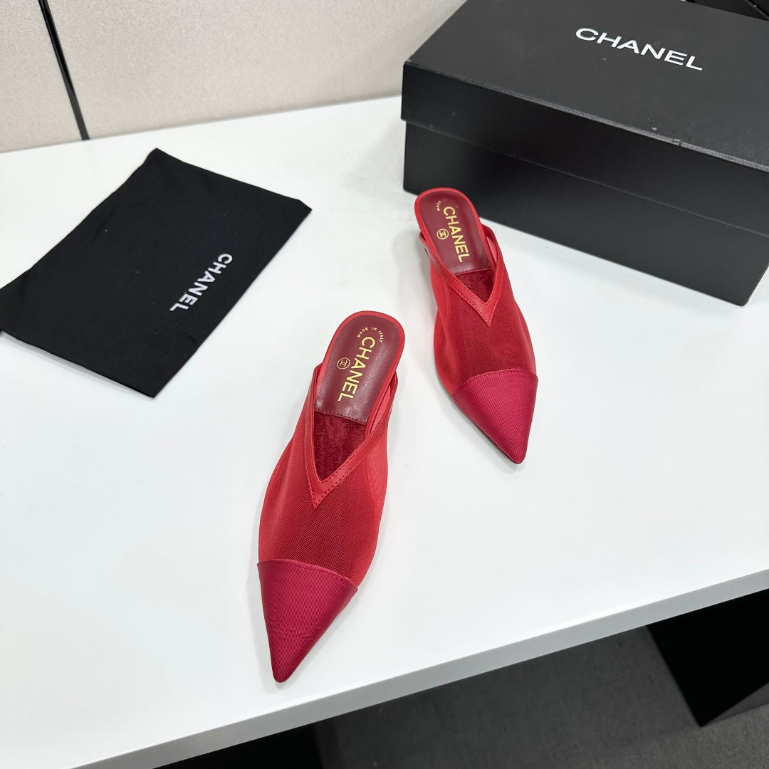 CC 26s Pointed-Toe Kitten Heel Mules Red Mesh 926393