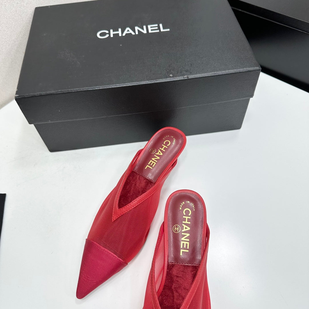 CC 26s Pointed-Toe Kitten Heel Mules Red Mesh 926393