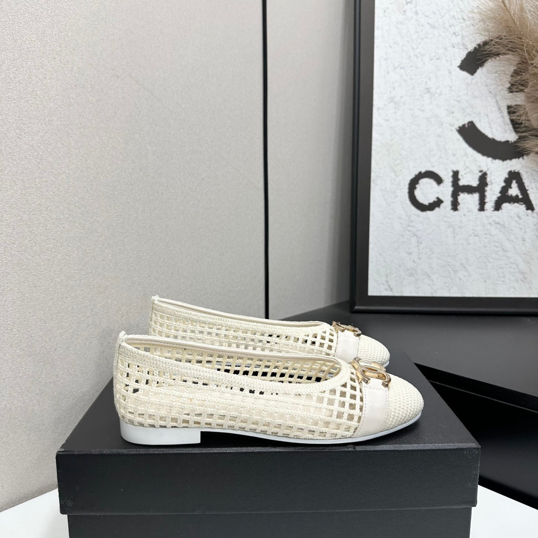 CC 26s Ballet Flat White Woven Raffia Mesh 925933