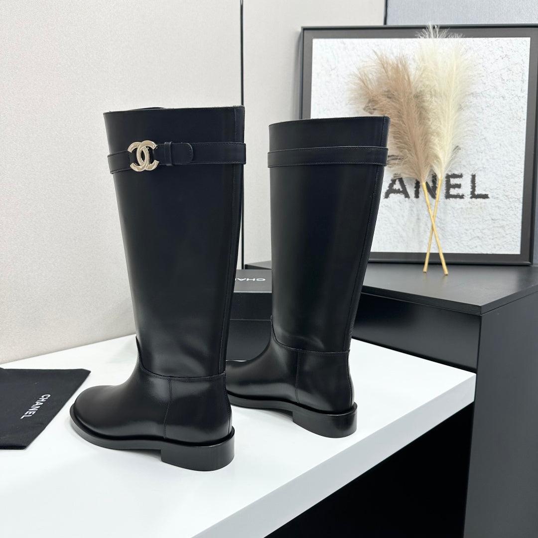 CC FW 2026 Long Flat Boot Black Cowhide 925678