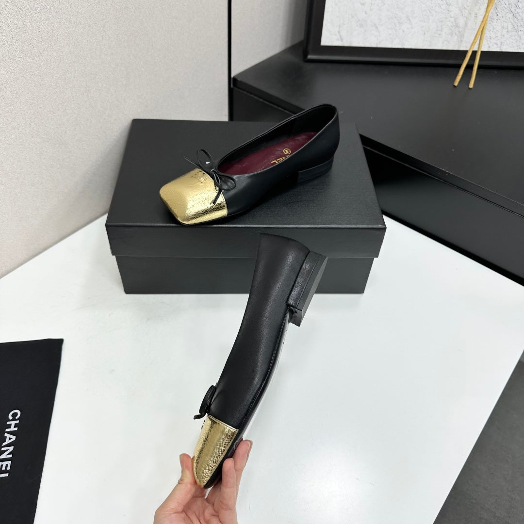 CC 26s Two-tone Ballet Flats Gold Black Sheepskin 986128