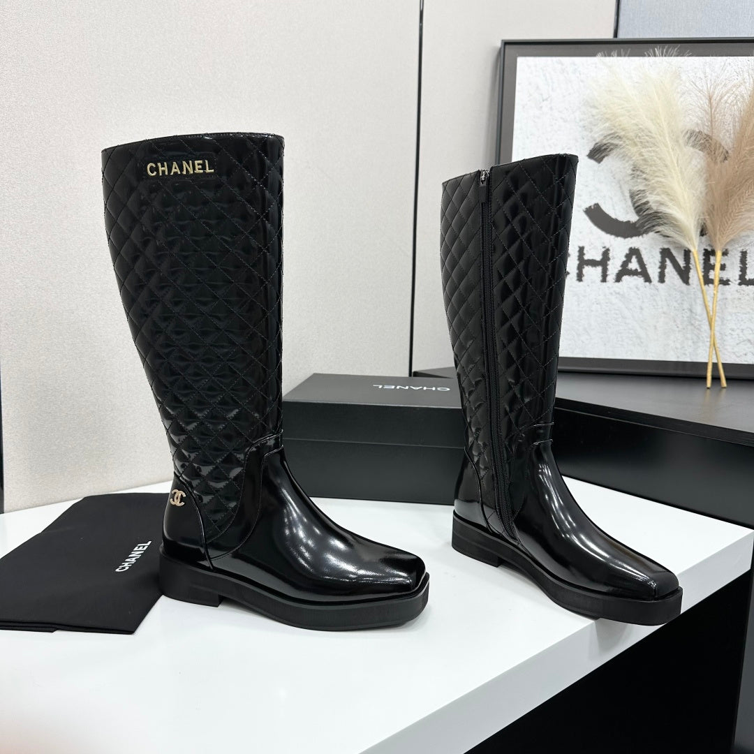 CC 26s Quilted Knee High Boots Black Patent Leather 109243