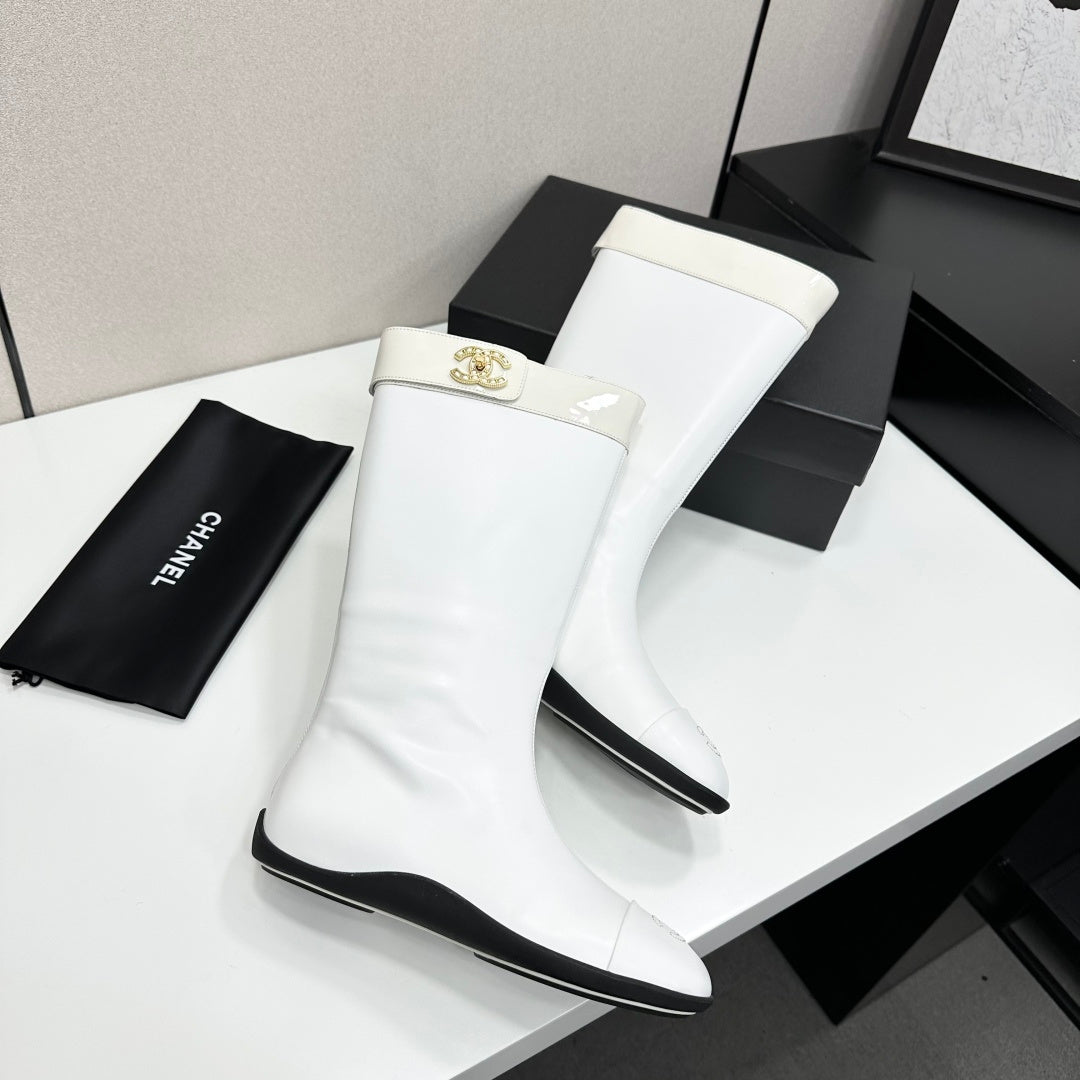 CC 26s Tall Boot Flat White Leather 145993