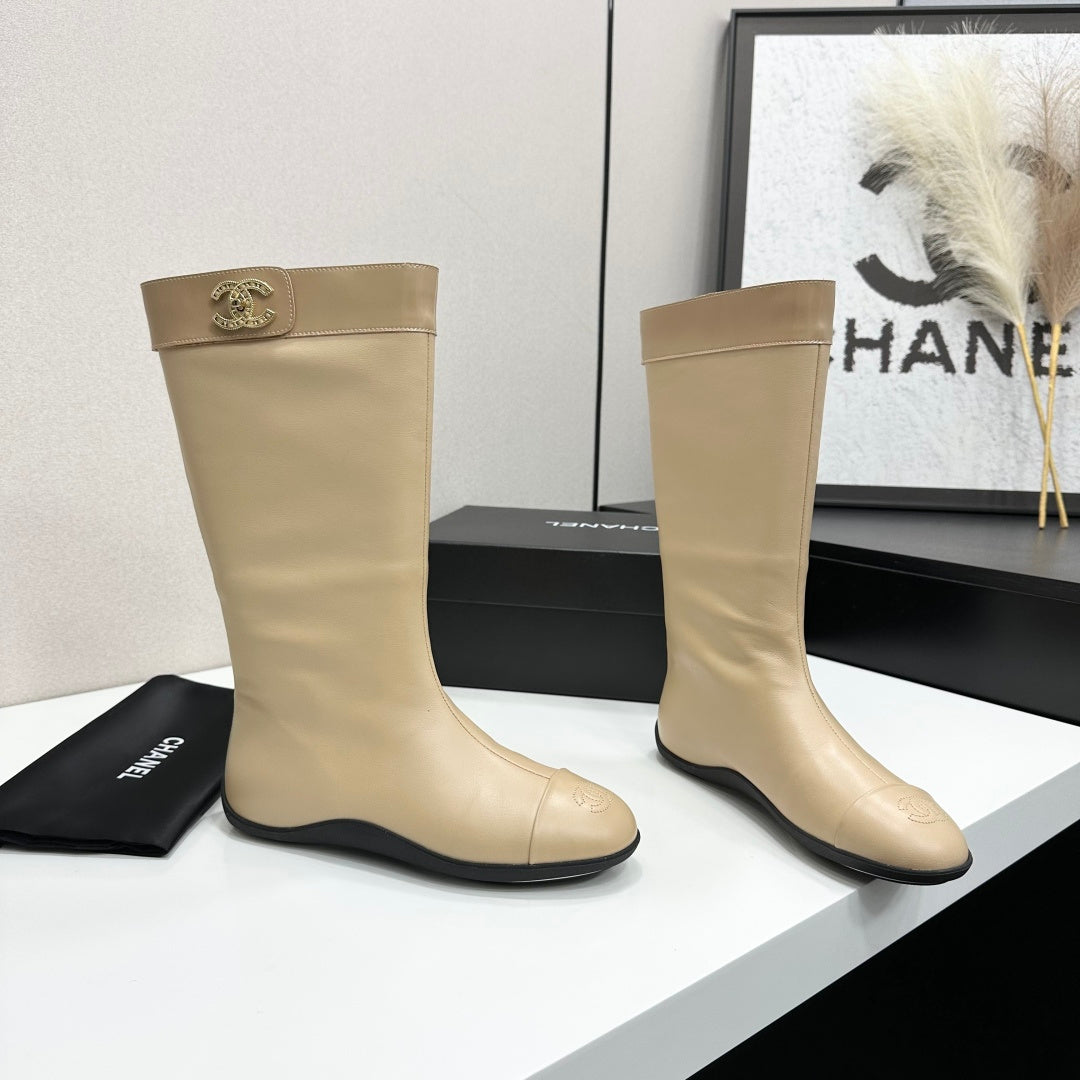 CC 26s Tall Boot Flat Beige Leather 145994