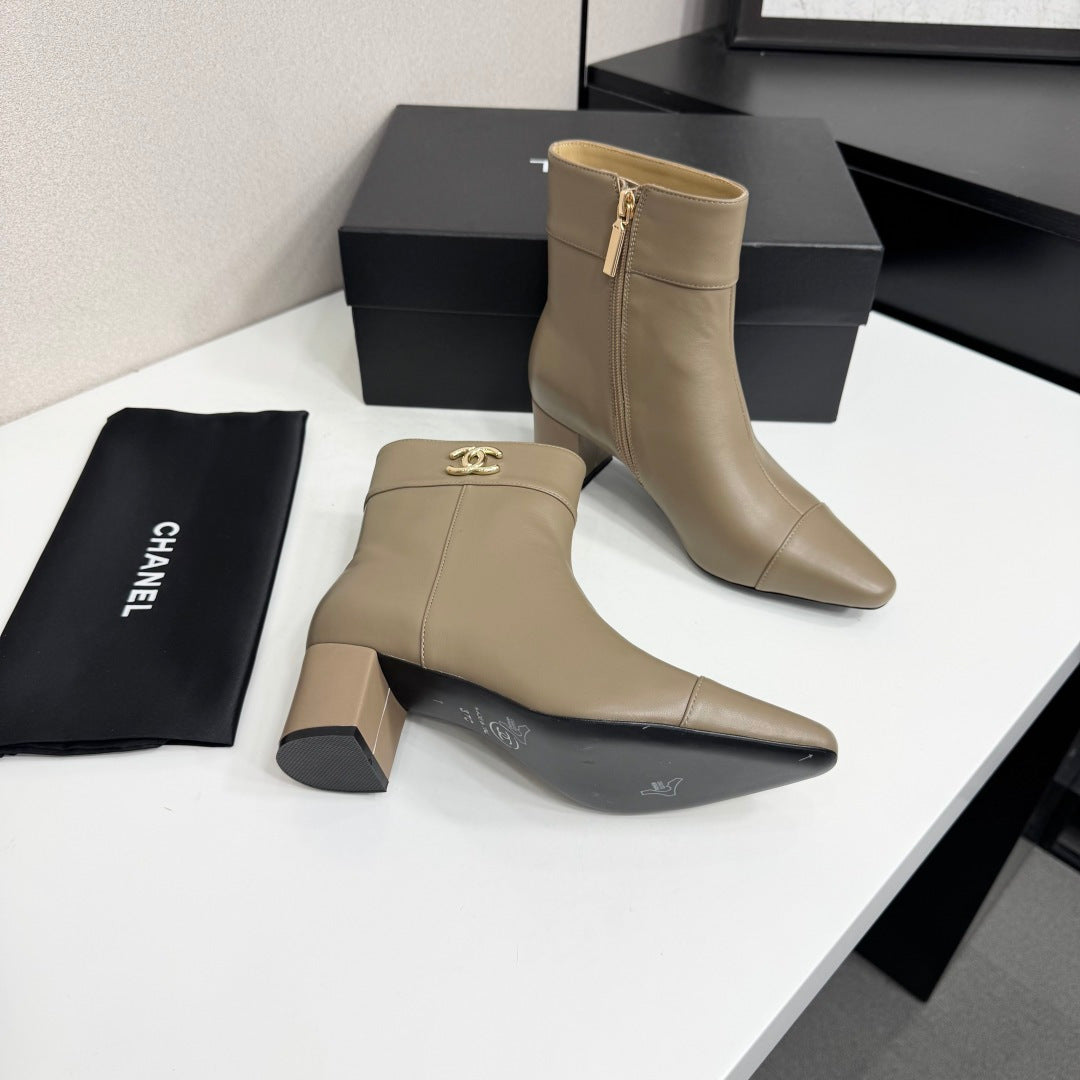 CC 2026 Ankle Boots Beige Beige Logo Leather 193755