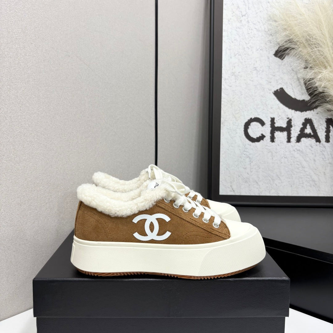 CC 2026 Sneakers Brown White Logo Suede Shearling 193779