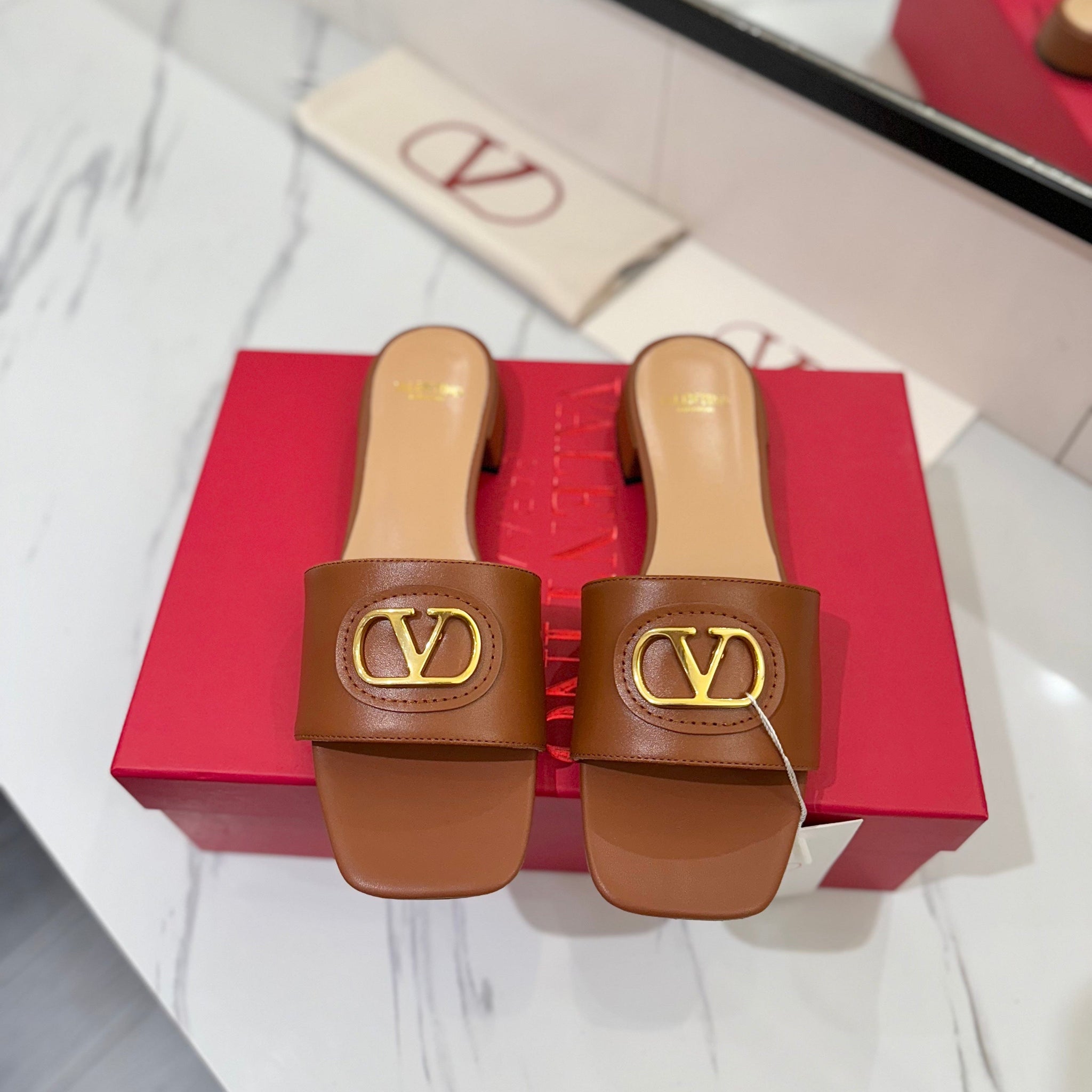 Valentino 26s Sandals Brown Smooth Calfskin With Gold Hardware