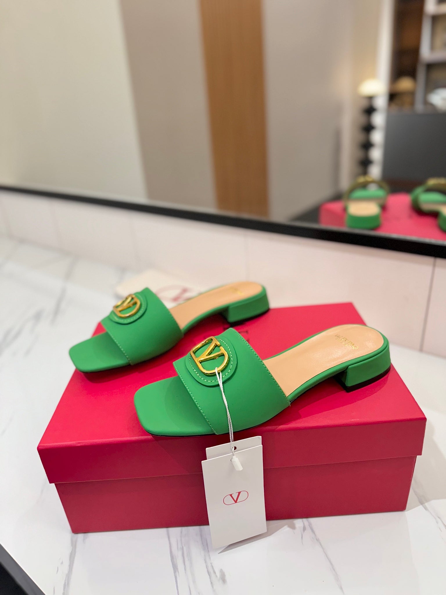 Valentino 26s Sandals Green Smooth Calfskin With Gold Hardware
